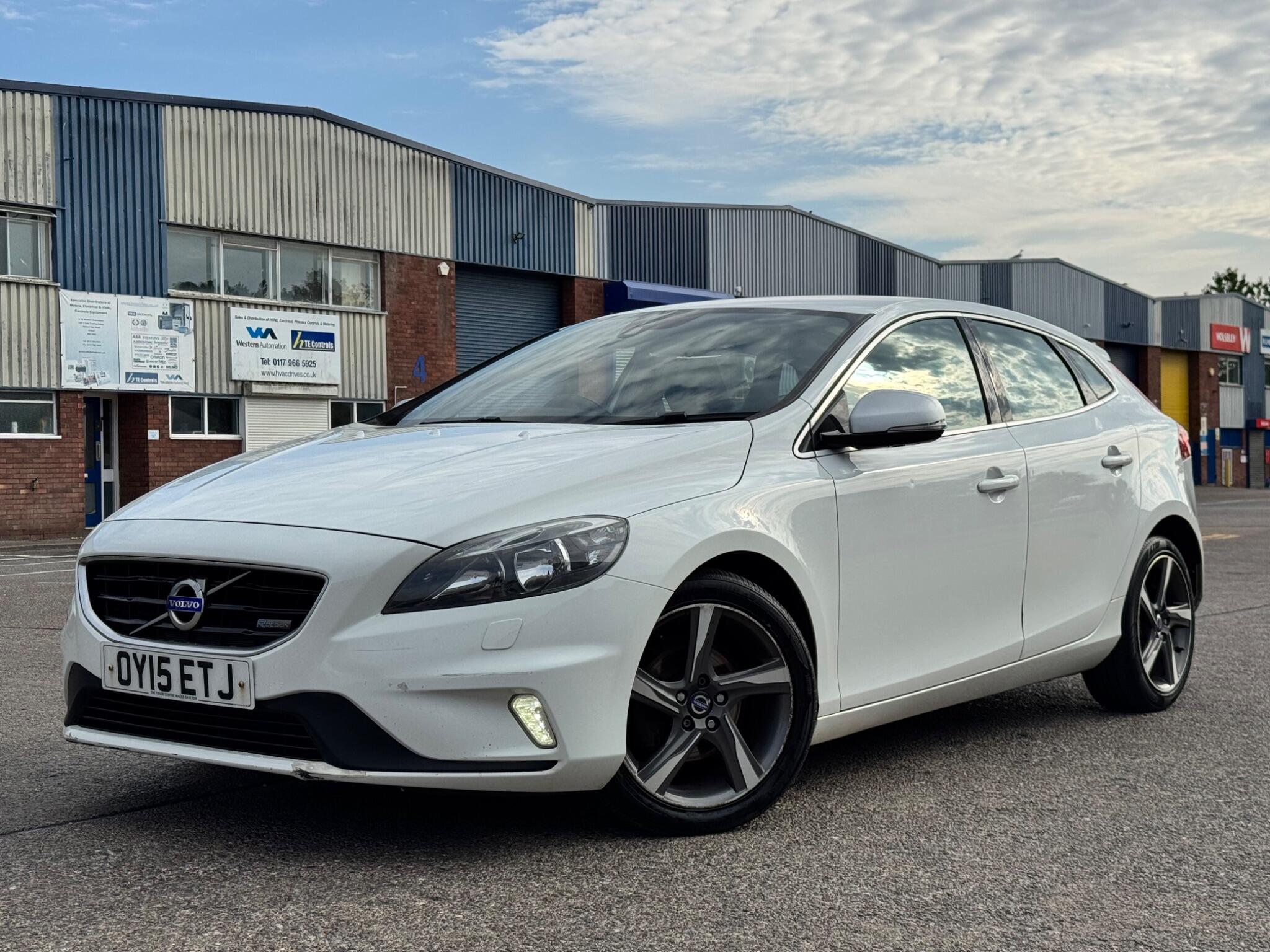 Volvo V40 view 7