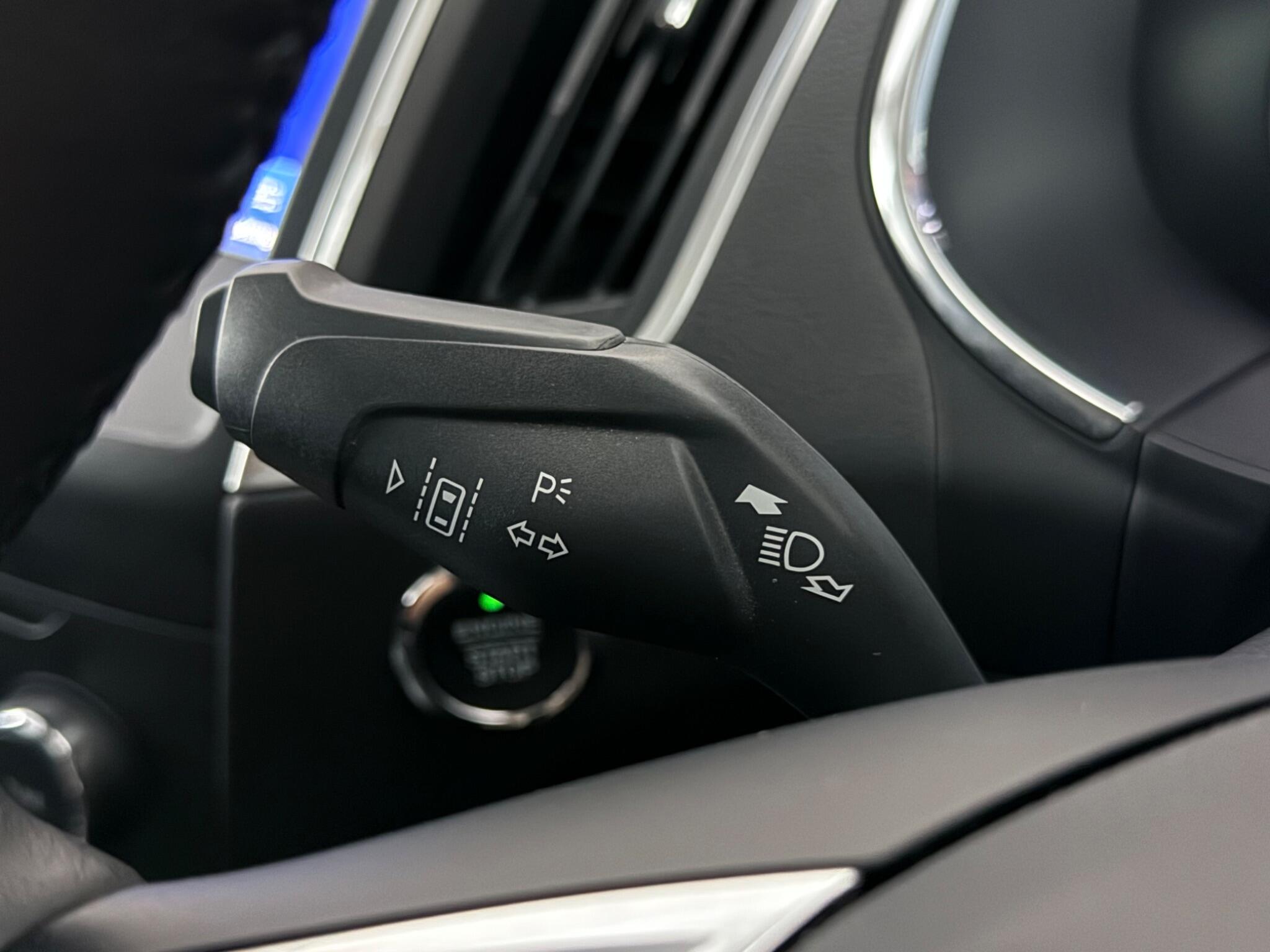 Ford Galaxy view 18