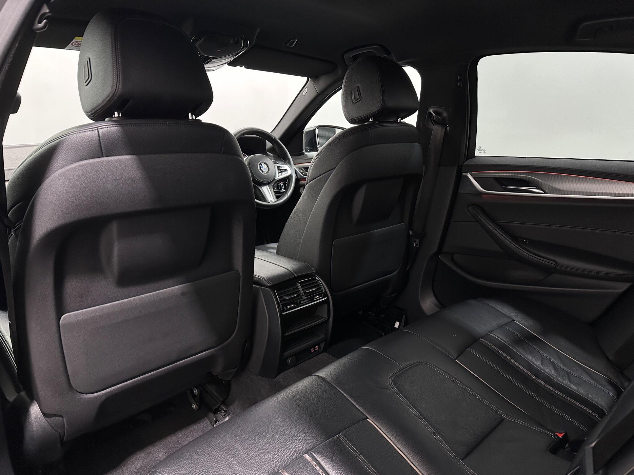 BMW 5 Series view 40