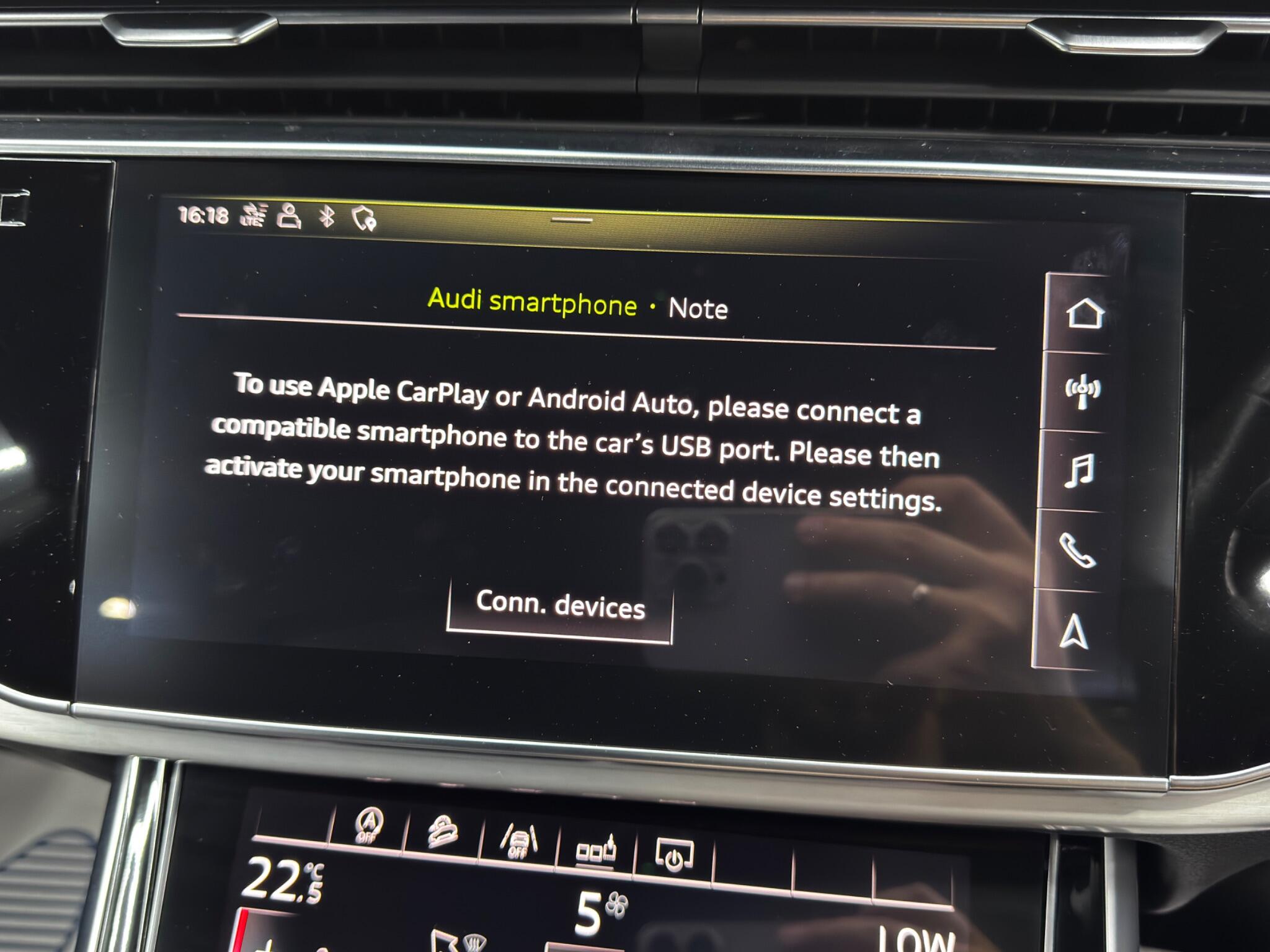 Audi Q8 view 35