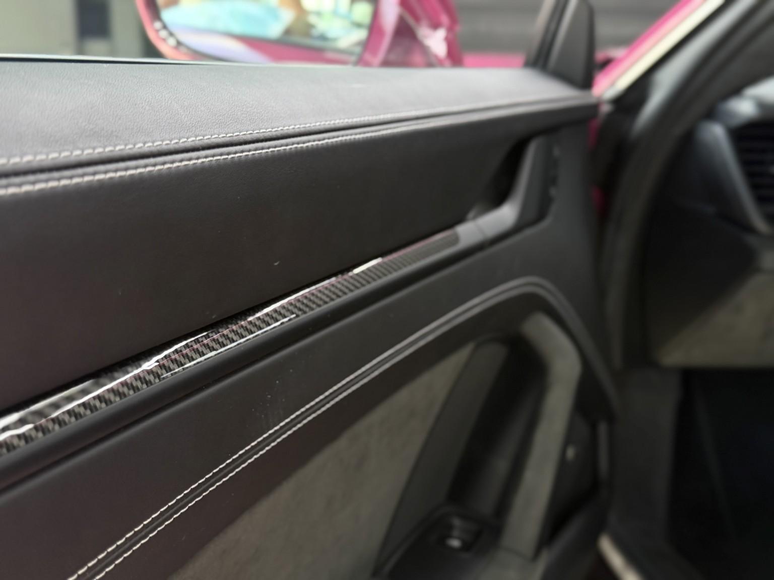 Porsche 911 view 46