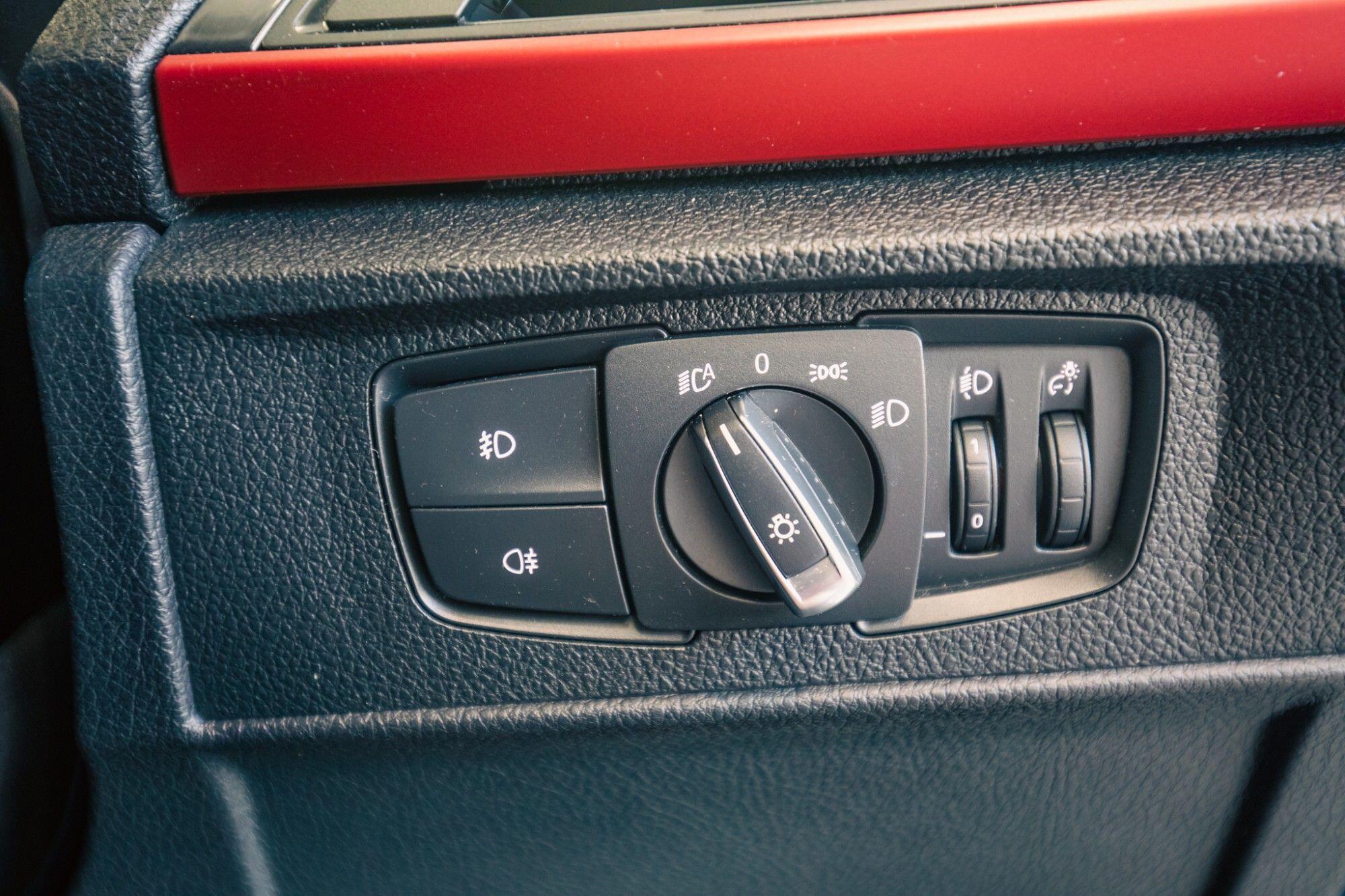 BMW 1 Series view 11
