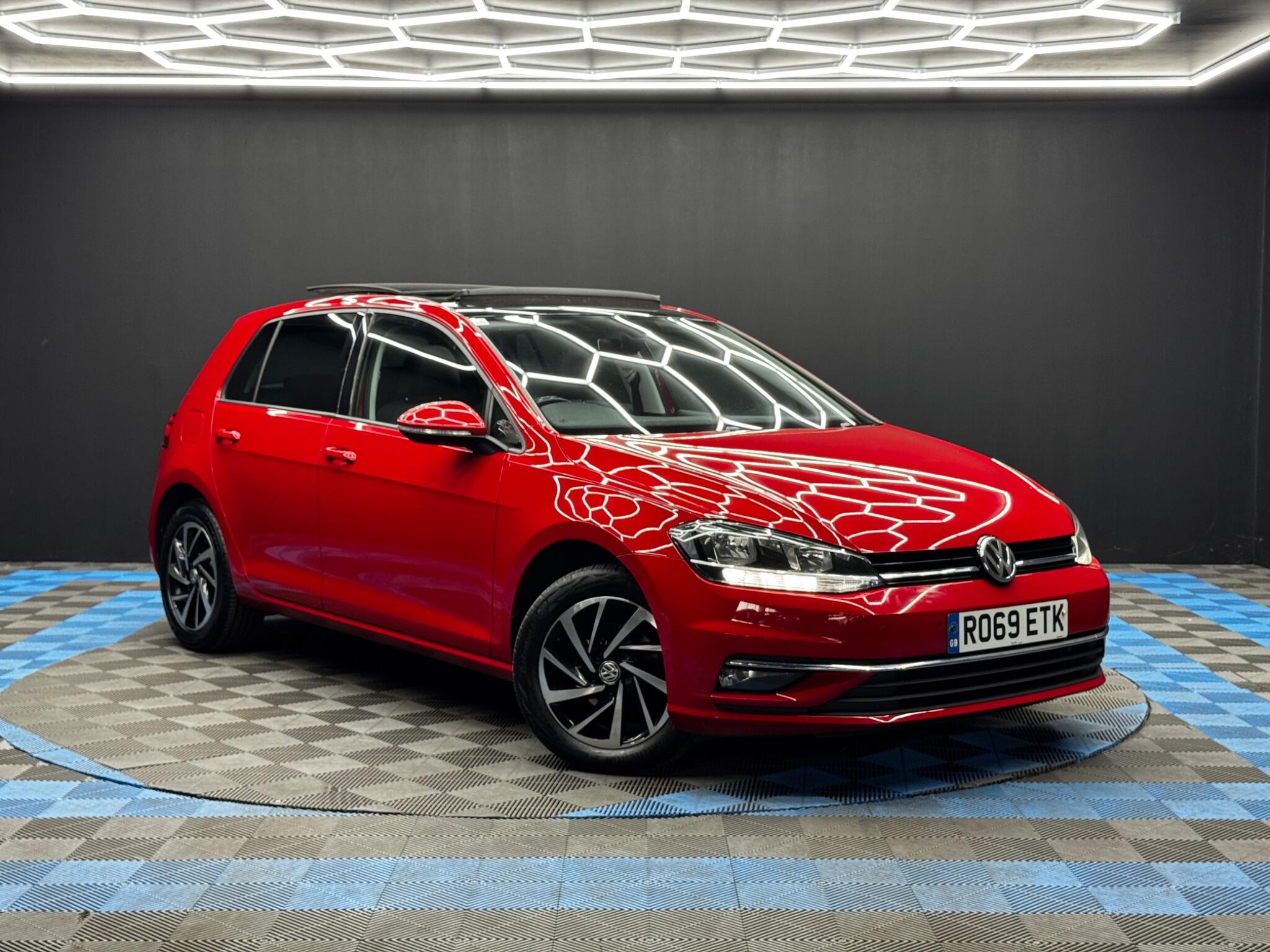 2019 Volkswagen Golf in Red for sale
