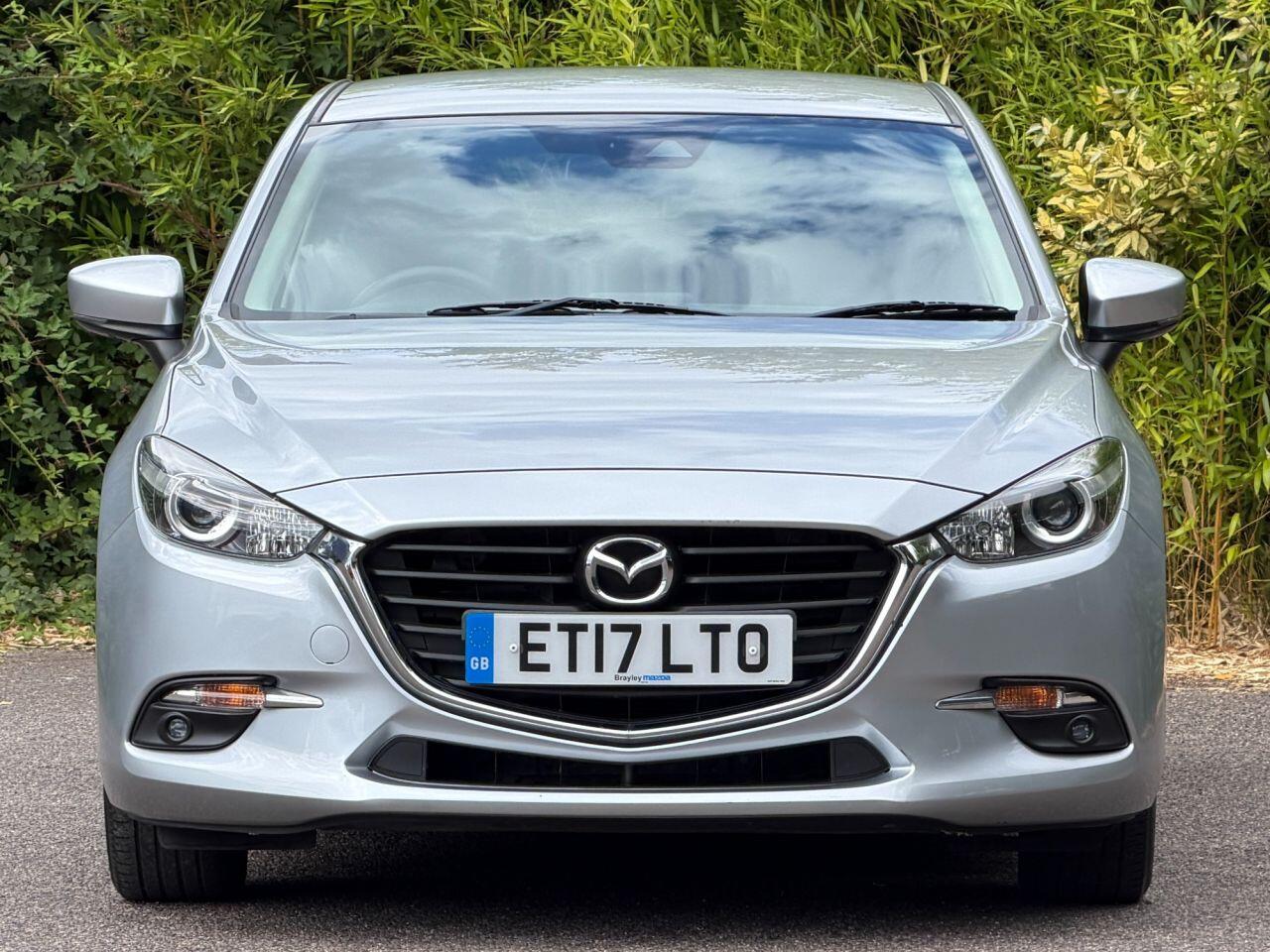 Mazda Mazda3 view 5