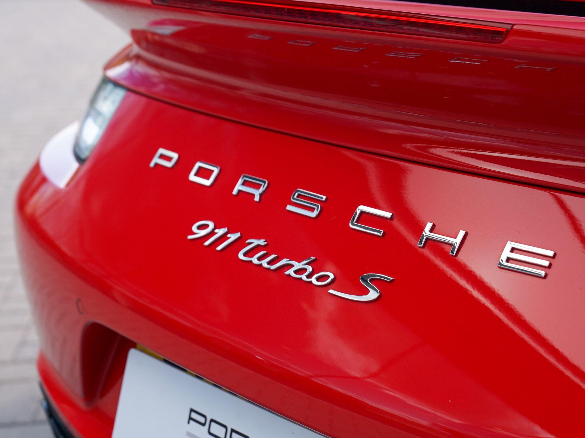 Porsche Cayman view 105
