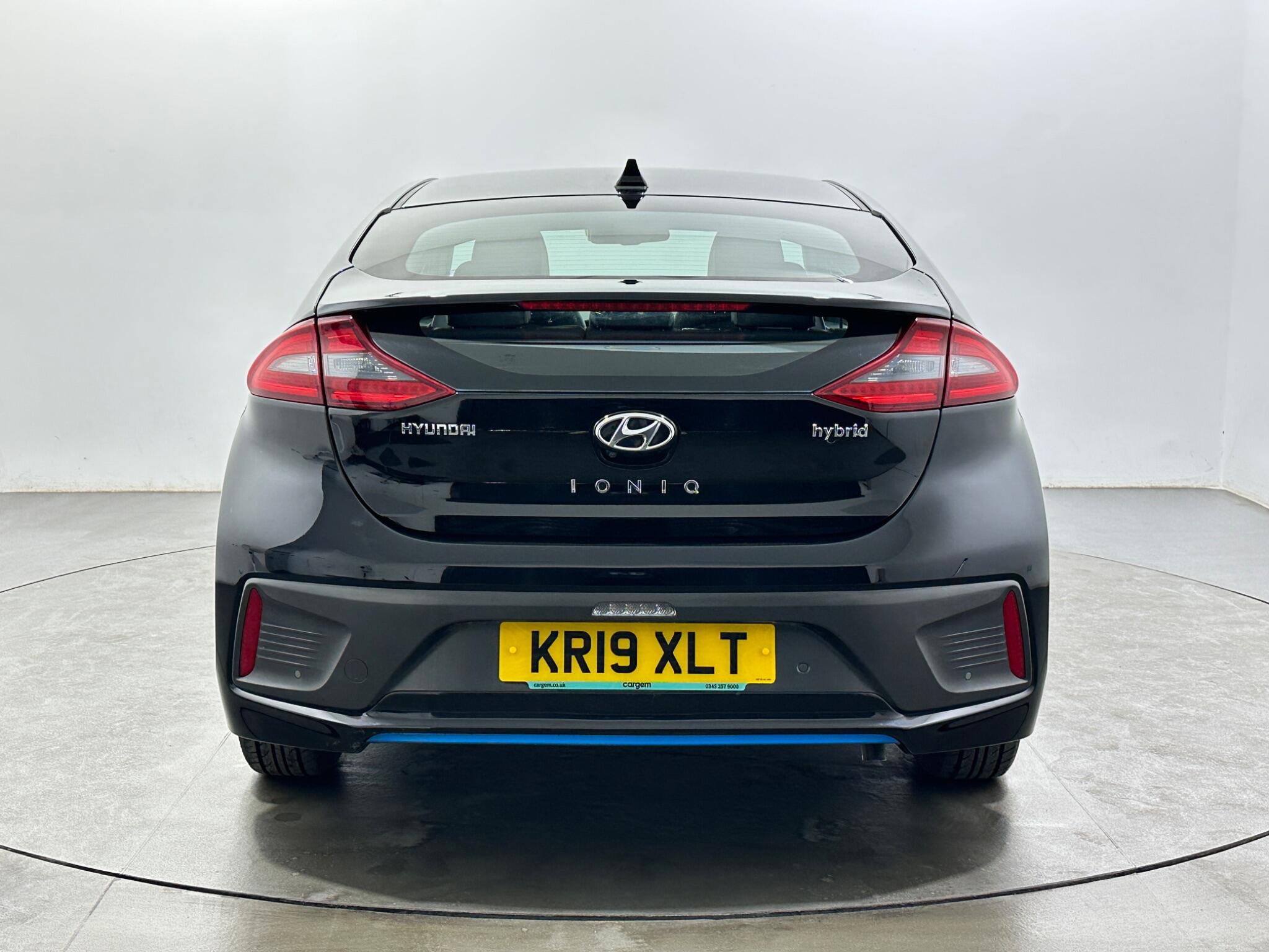 Hyundai IONIQ view 7