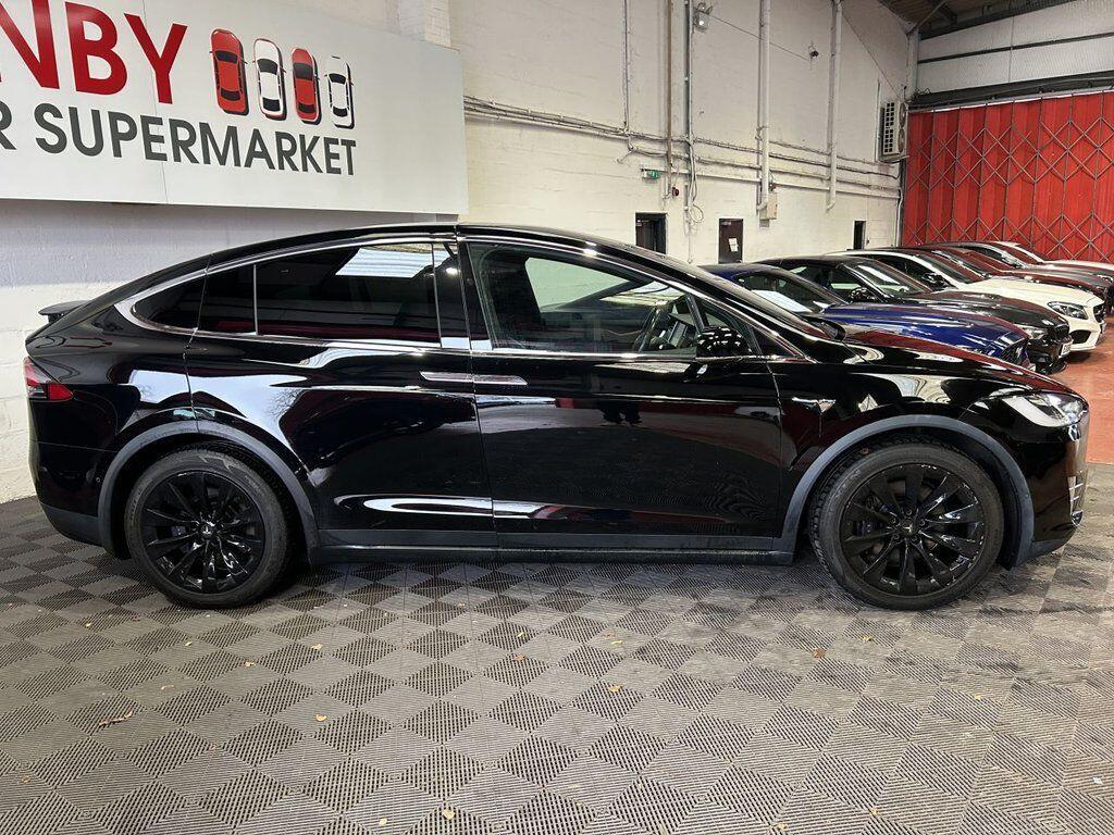 Tesla Model X view 11