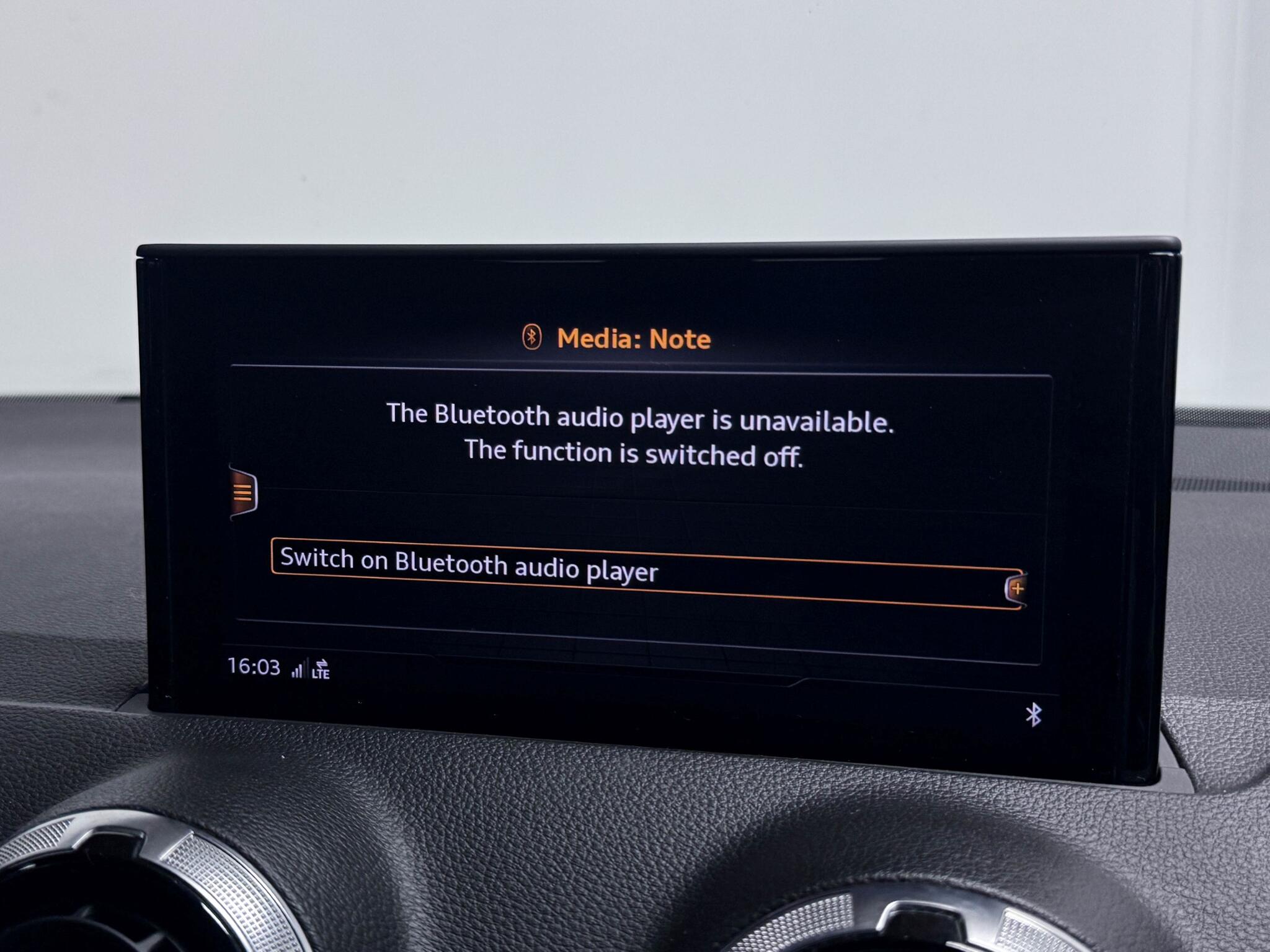 Audi SQ2 view 49