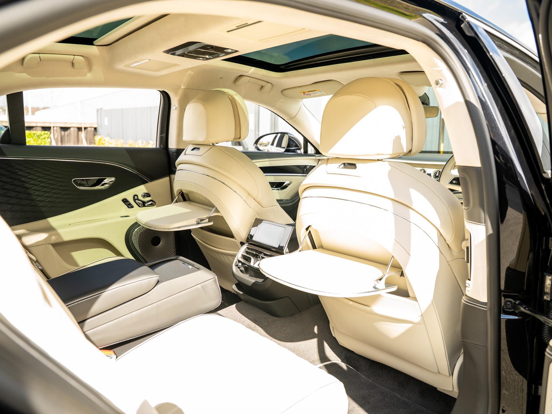 Bentley Flying Spur view 23
