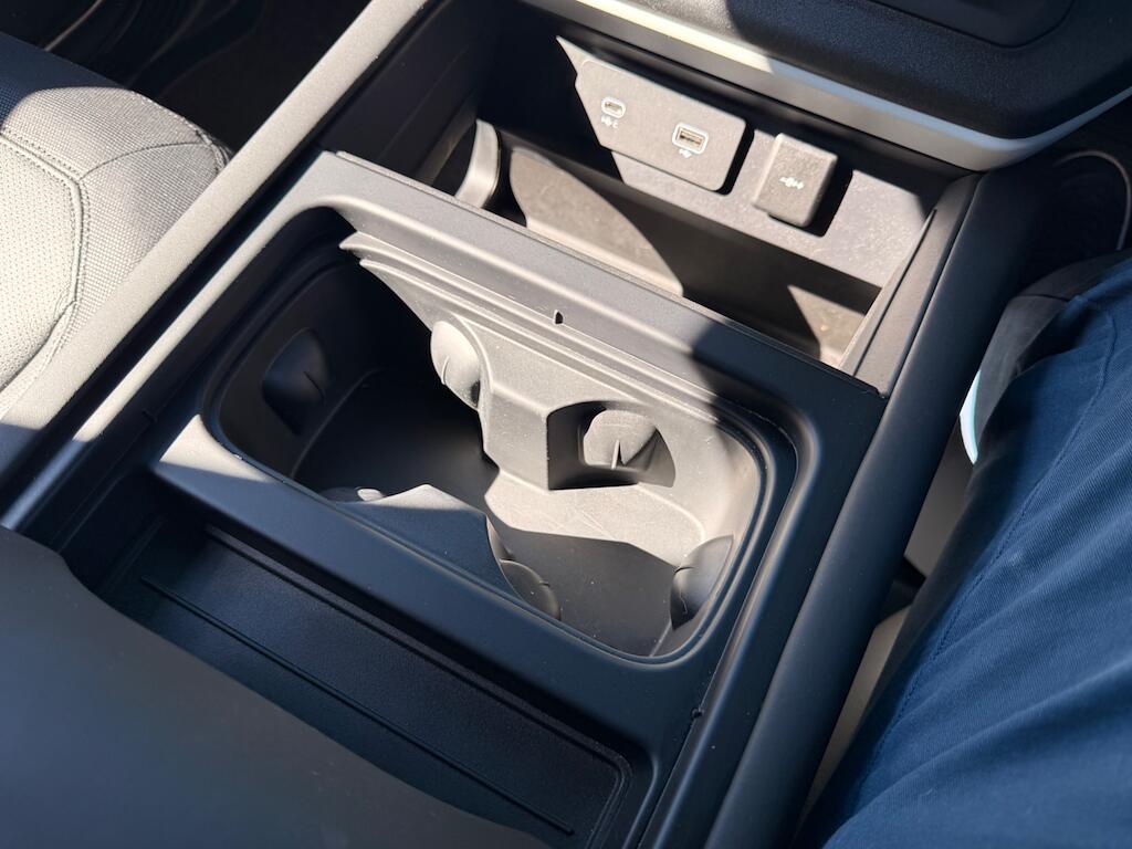 Land Rover Defender view 49