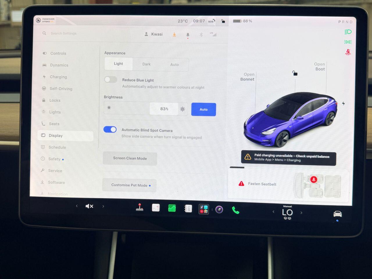Tesla Model 3 view 34