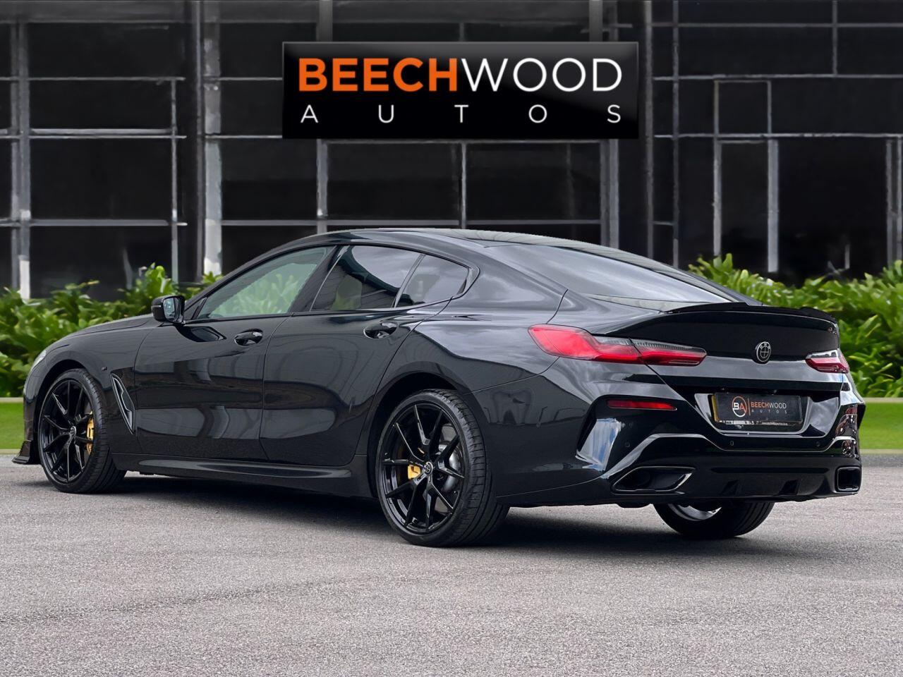 BMW 8 Series view 8