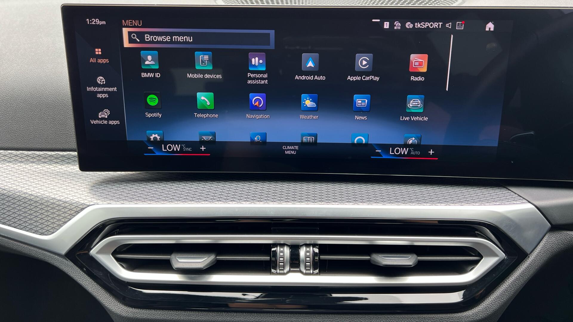 BMW 3 Series view 32