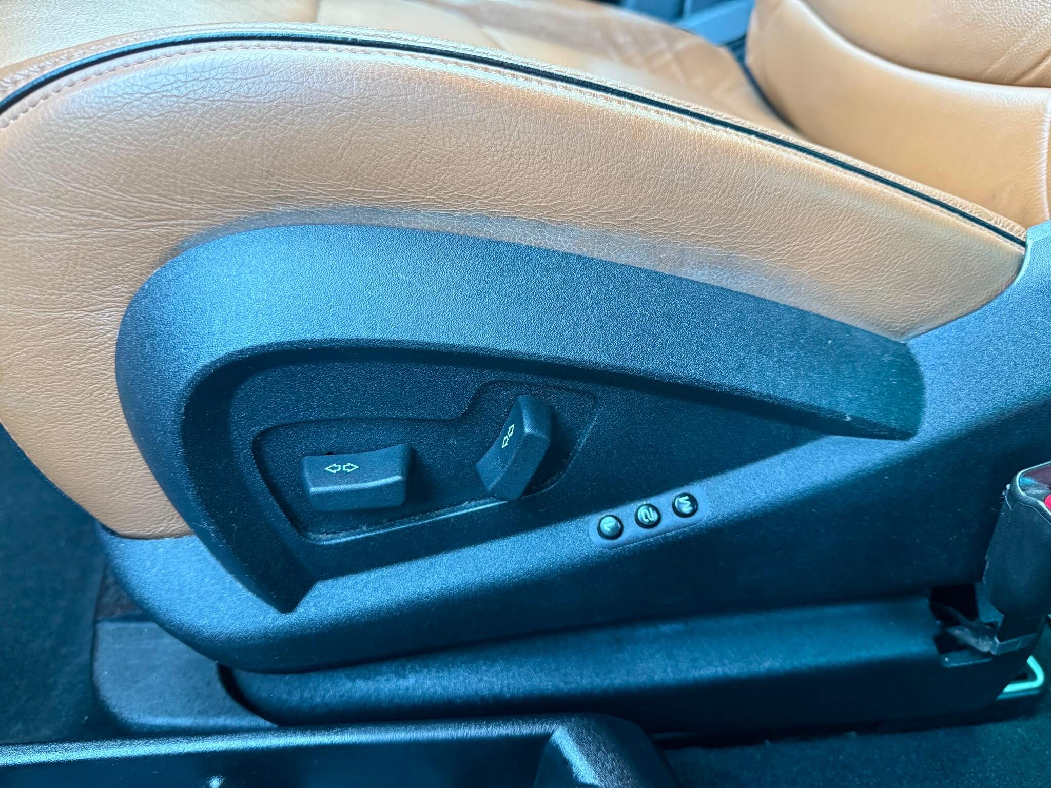 Citroen Grand C4 Picasso view 12