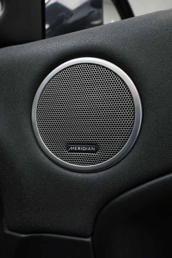 Land Rover Range Rover Evoque view 17