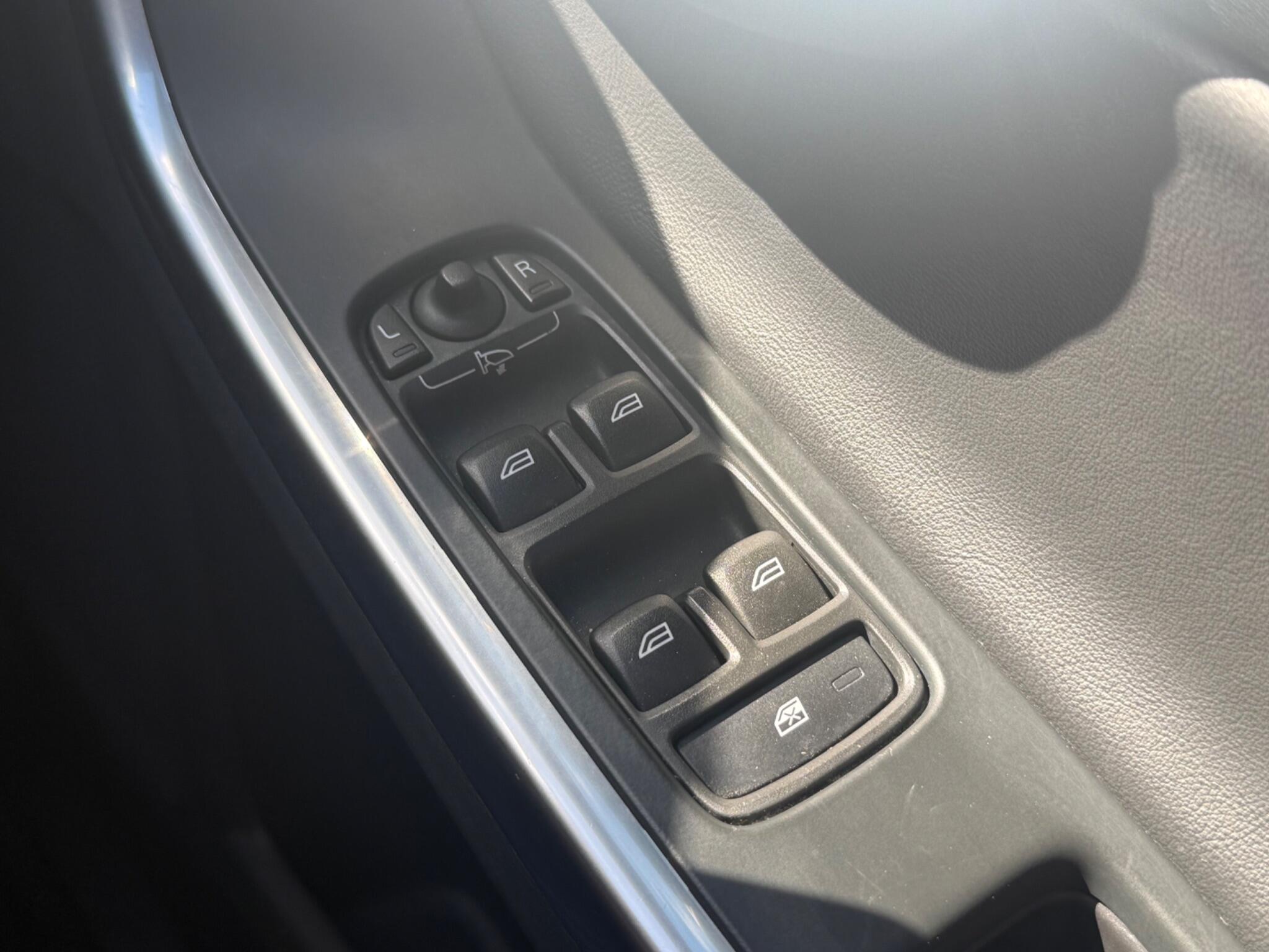 Volvo V60 view 34