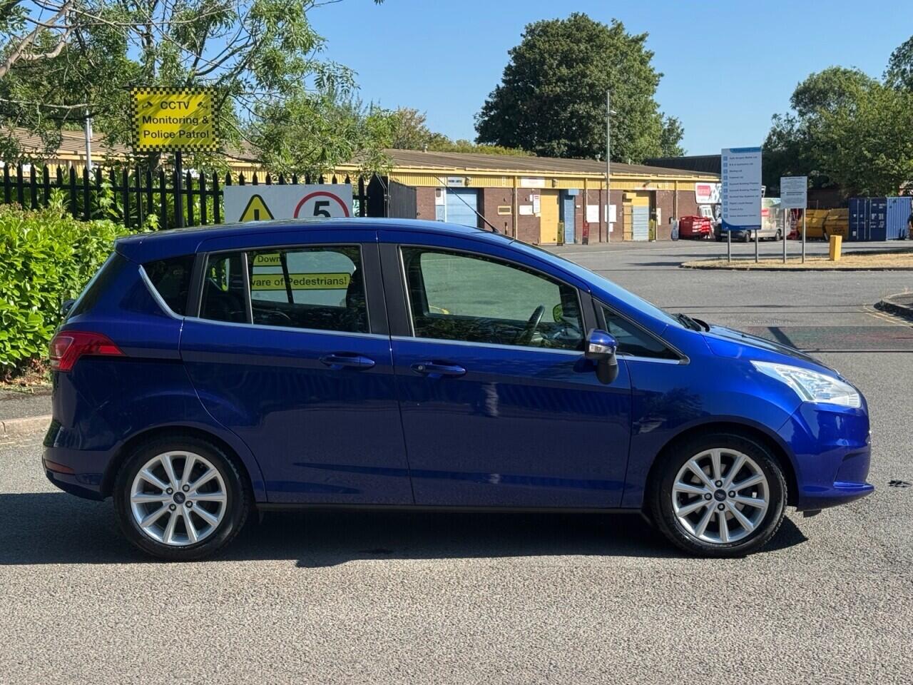 Ford B-Max view 2
