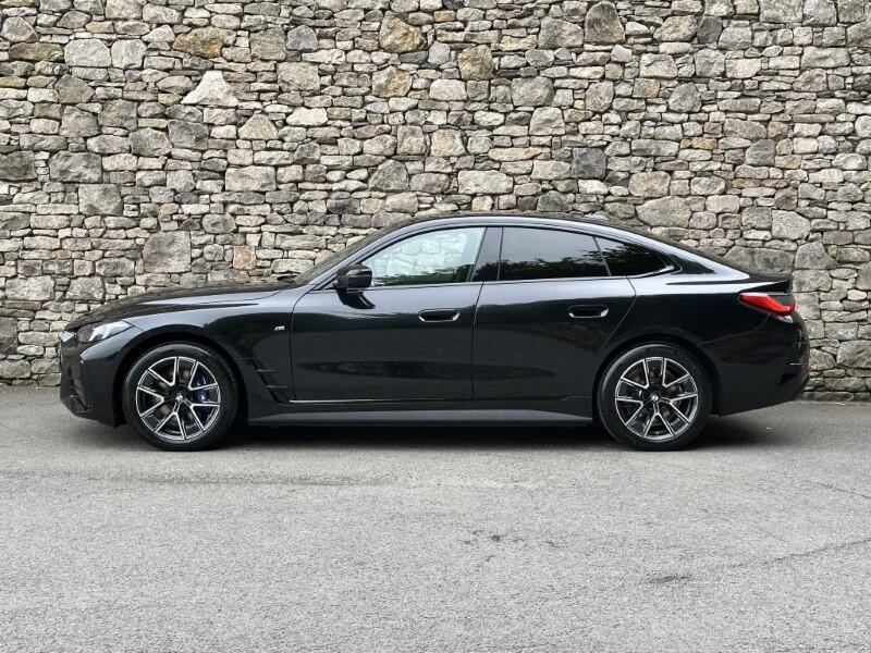 BMW i4 view 76