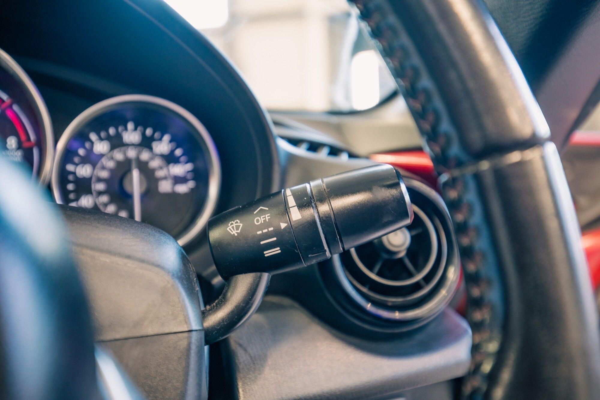 Mazda MX-5 view 12