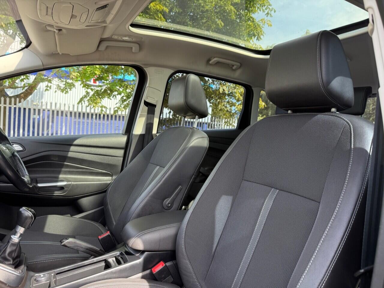 Ford C-Max view 13