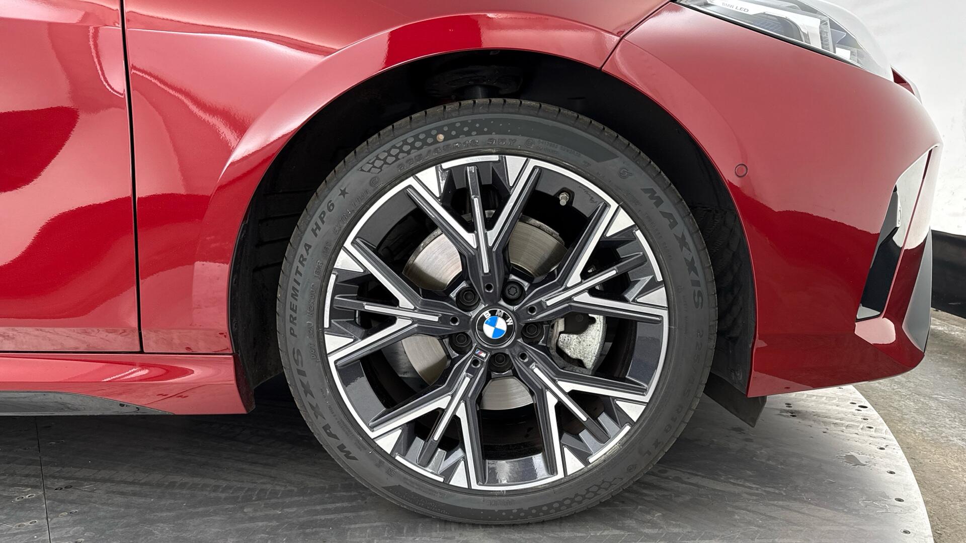 BMW 1 Series view 14
