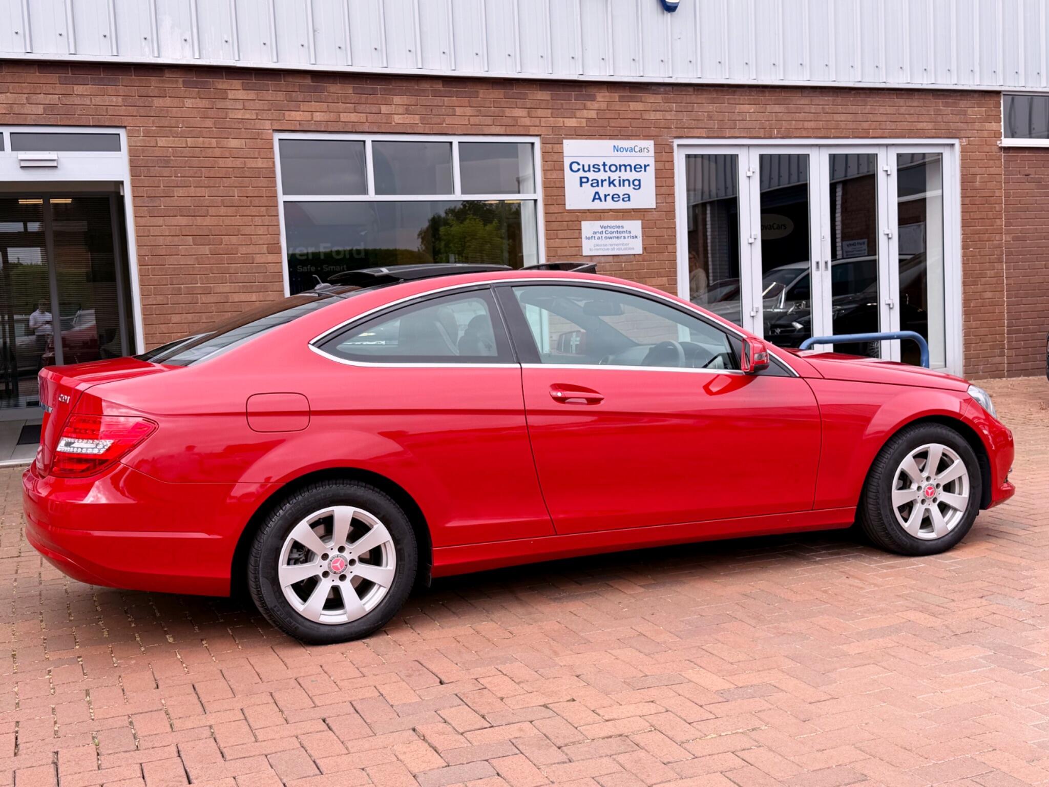 Mercedes-Benz C-Class view 18