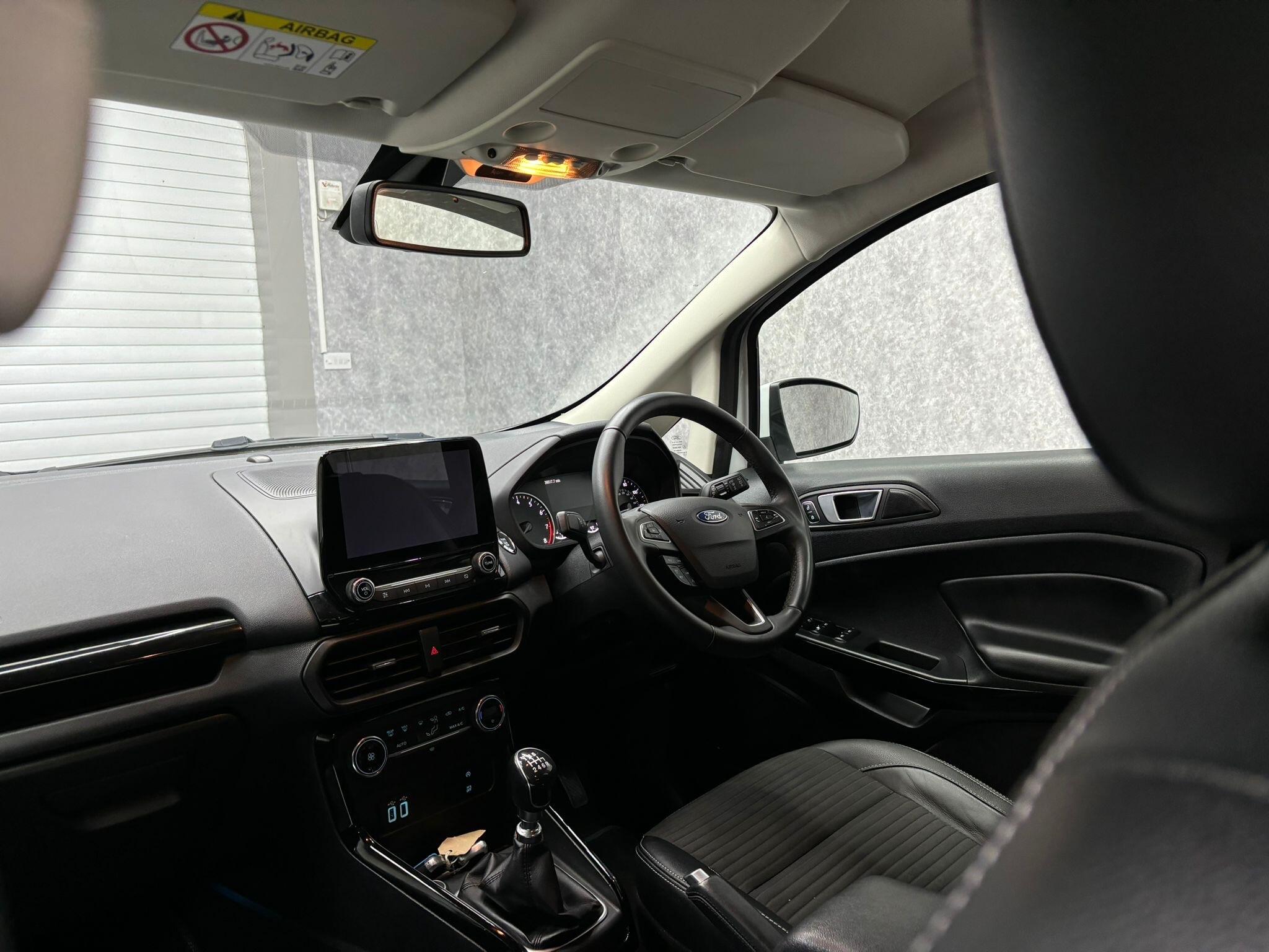 Ford Ecosport view 5