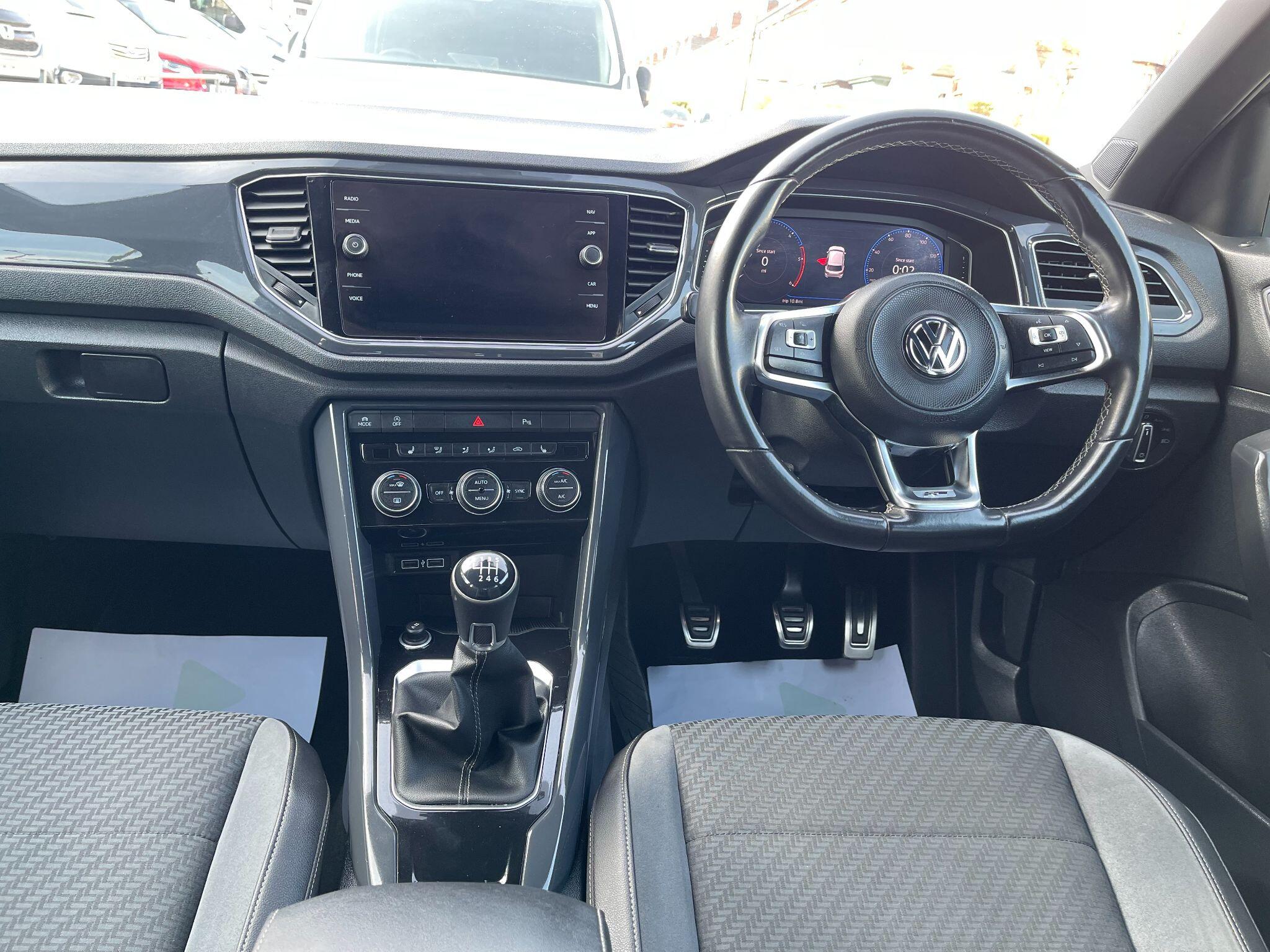 Volkswagen T-Roc view 38
