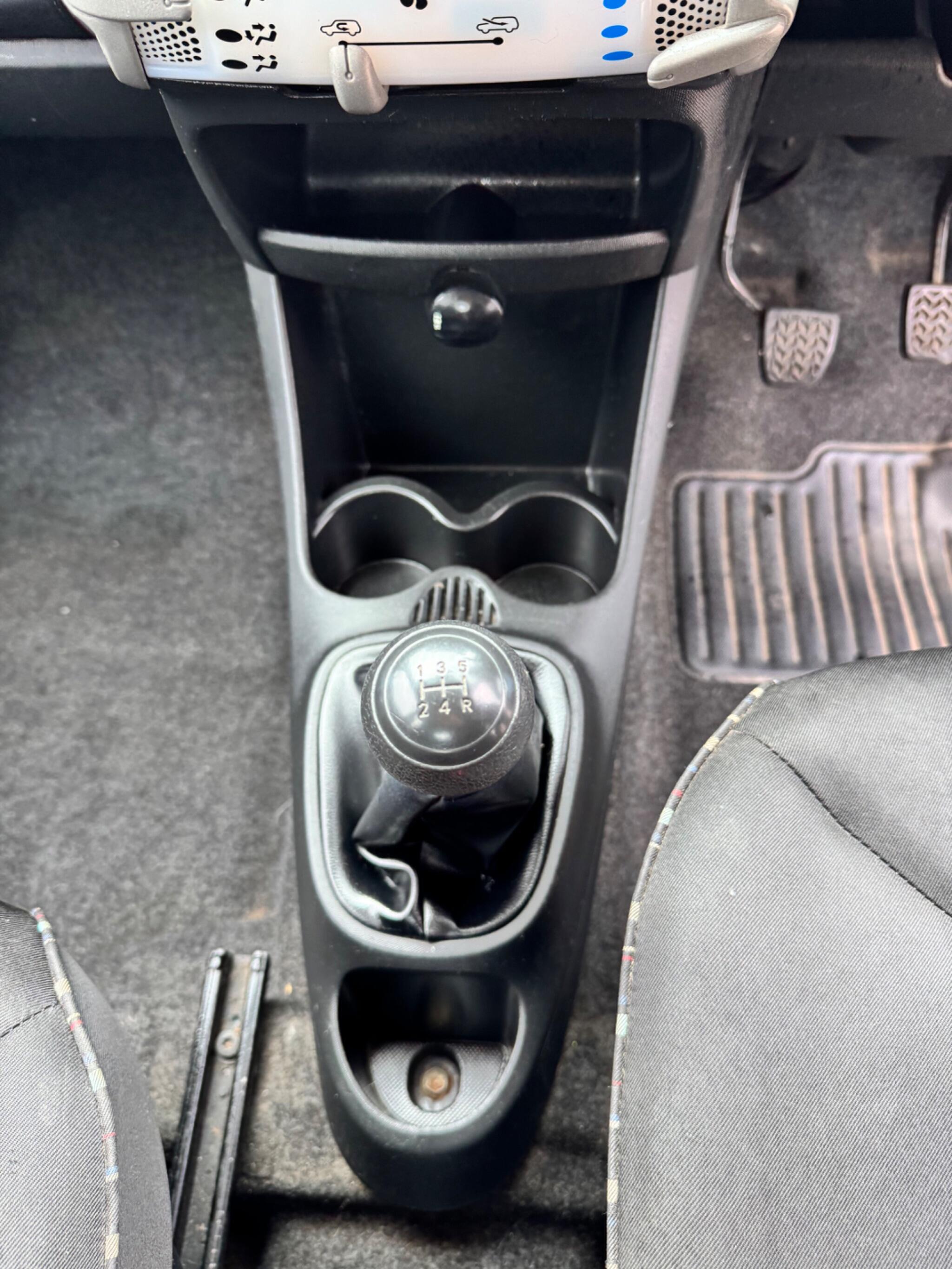 Citroen C1 view 28