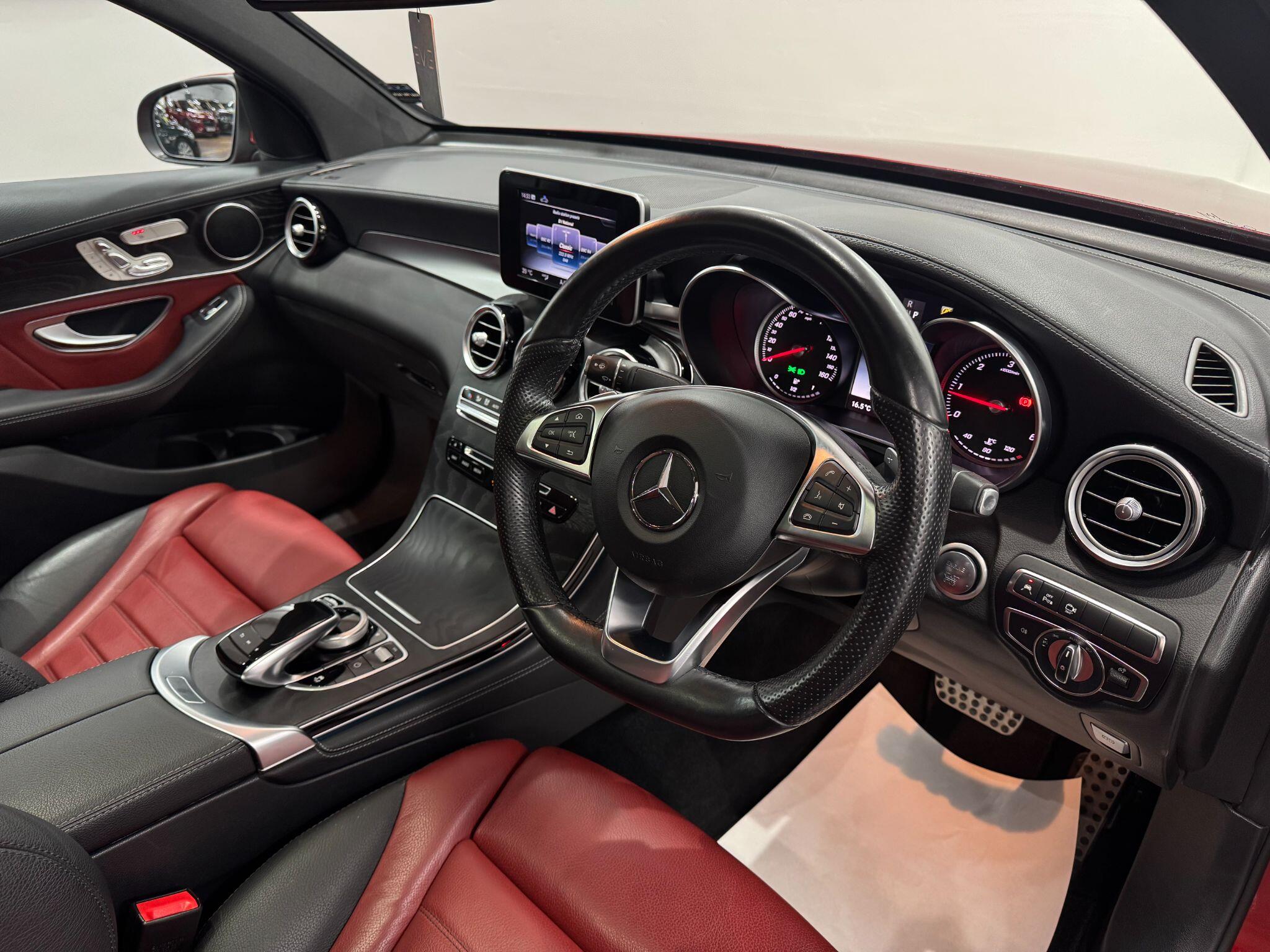 Mercedes-Benz GLC view 32