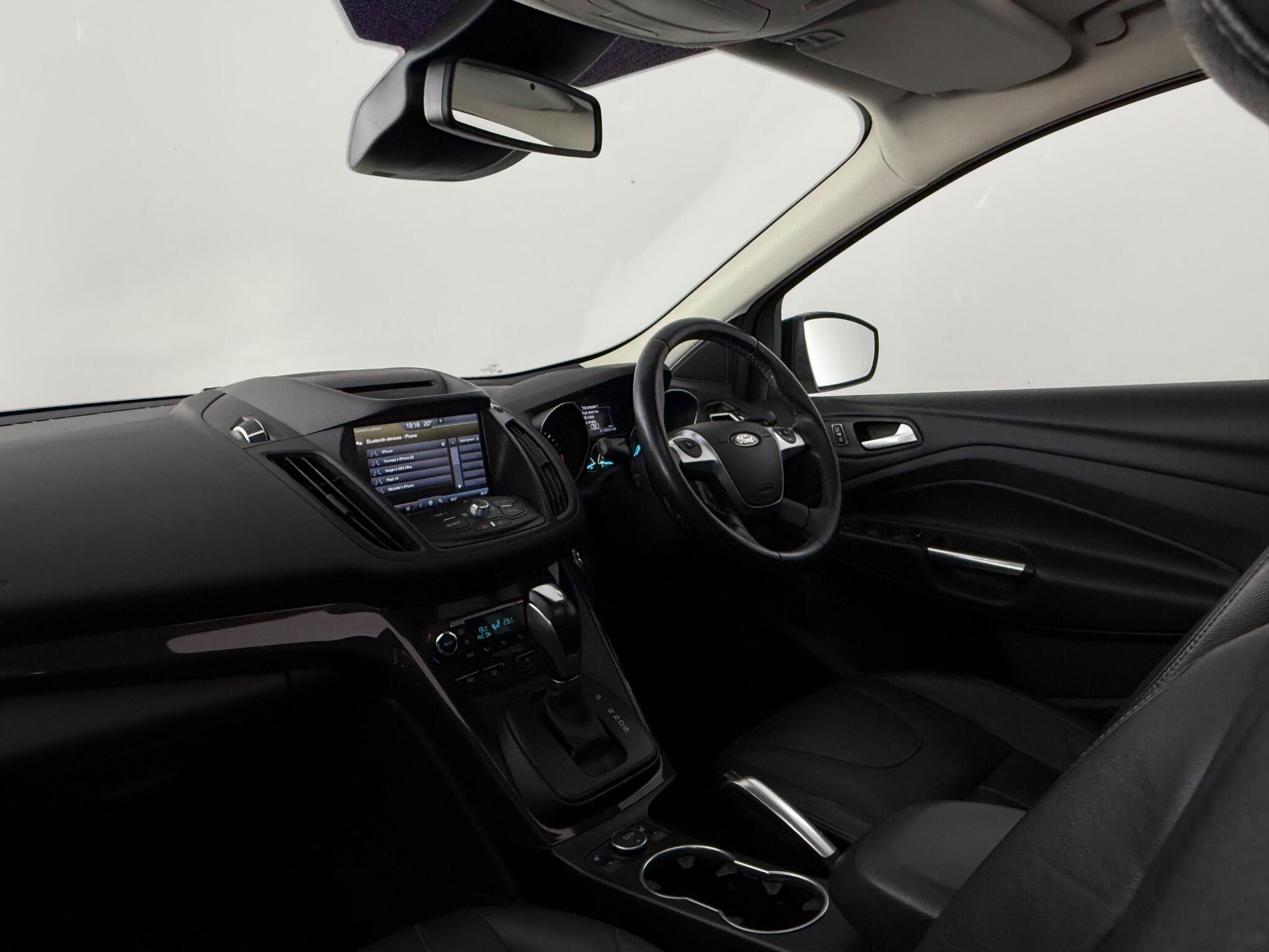 Ford Kuga view 10