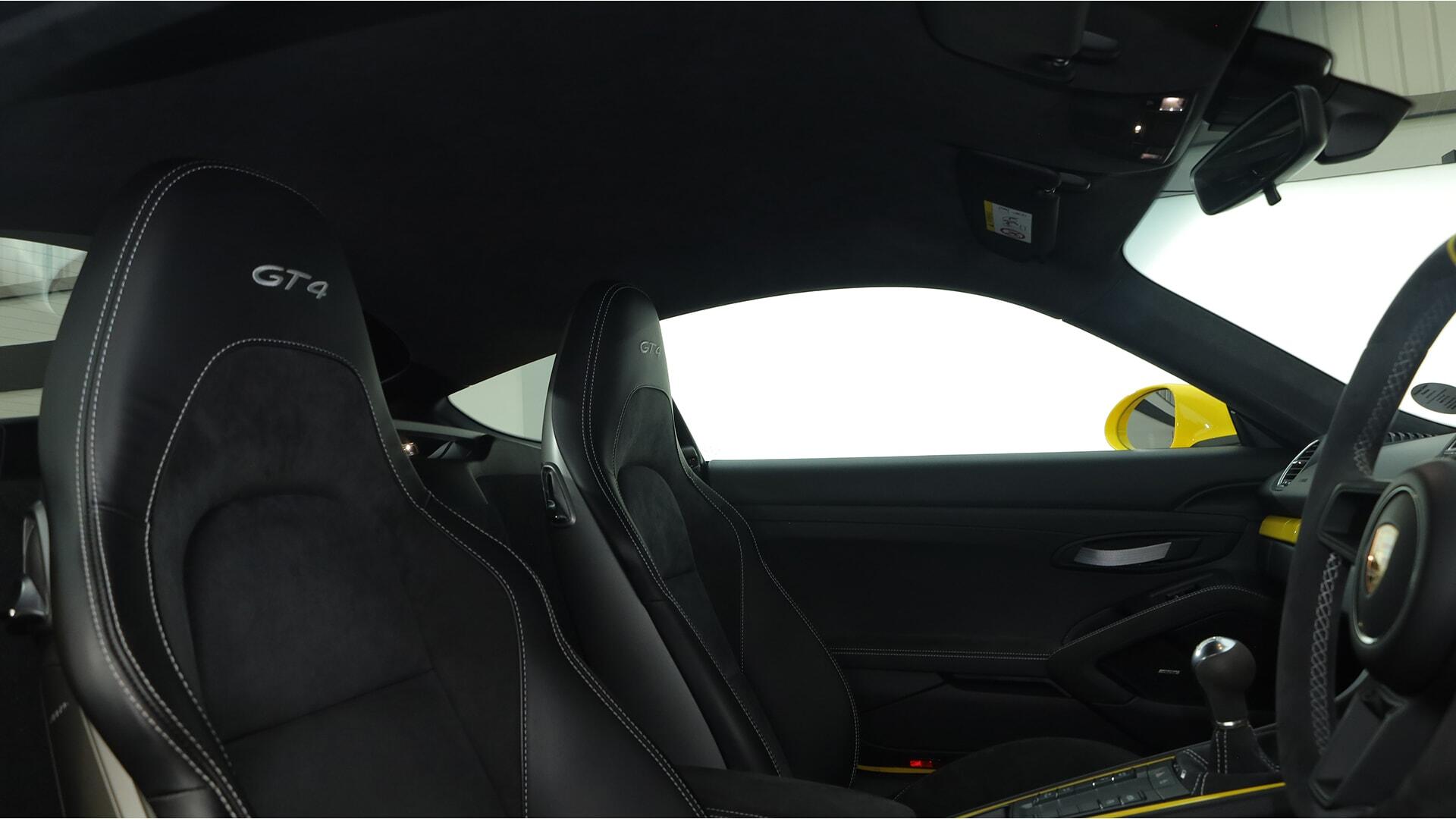 Porsche Cayman view 21