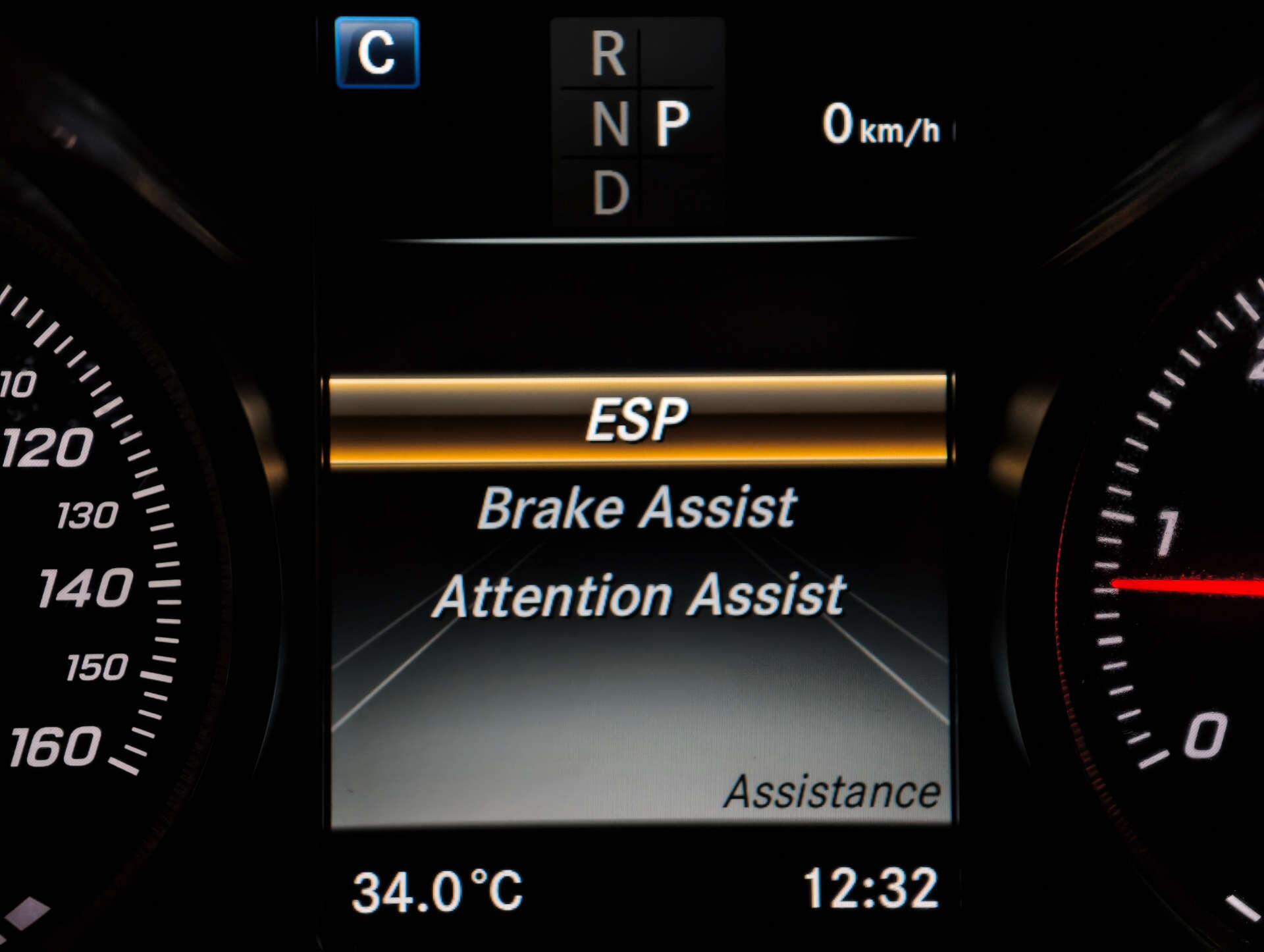 Mercedes-Benz C Class view 27