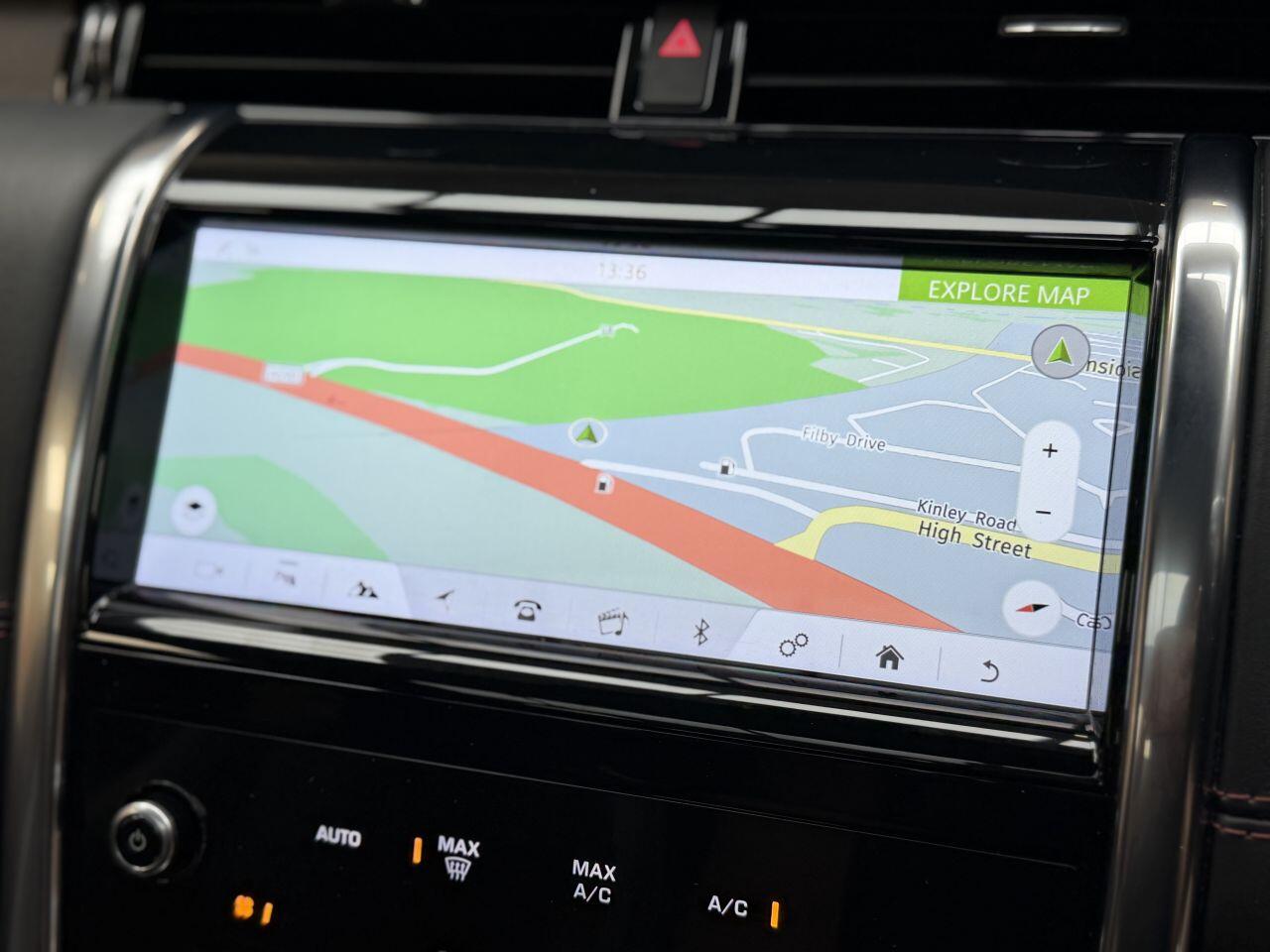 Land Rover Discovery Sport view 57