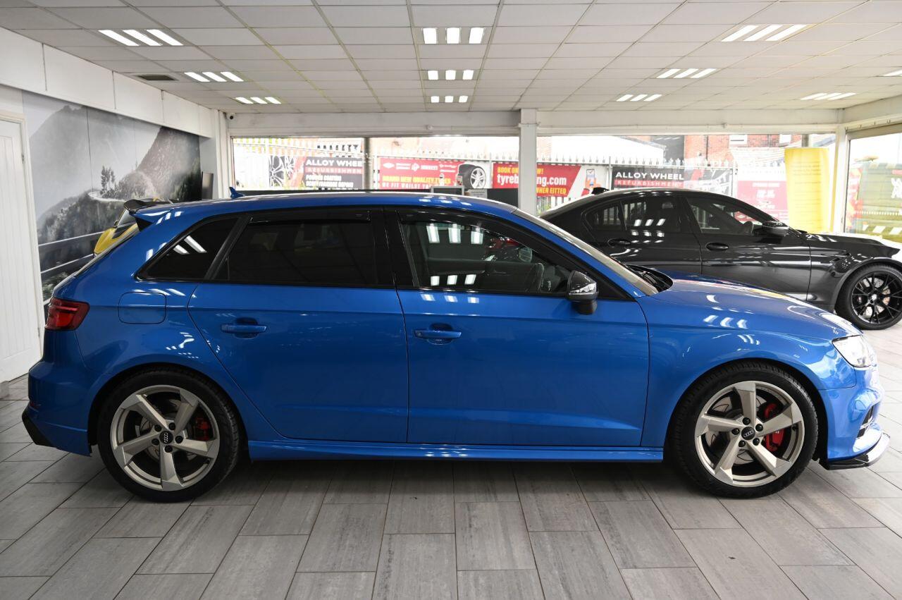 Audi S3 view 3
