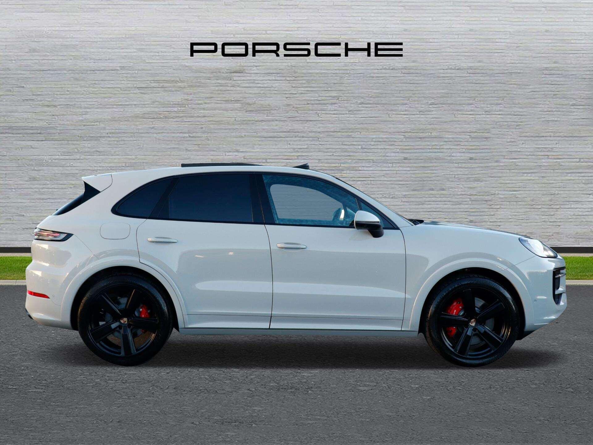 Porsche Cayenne view 2