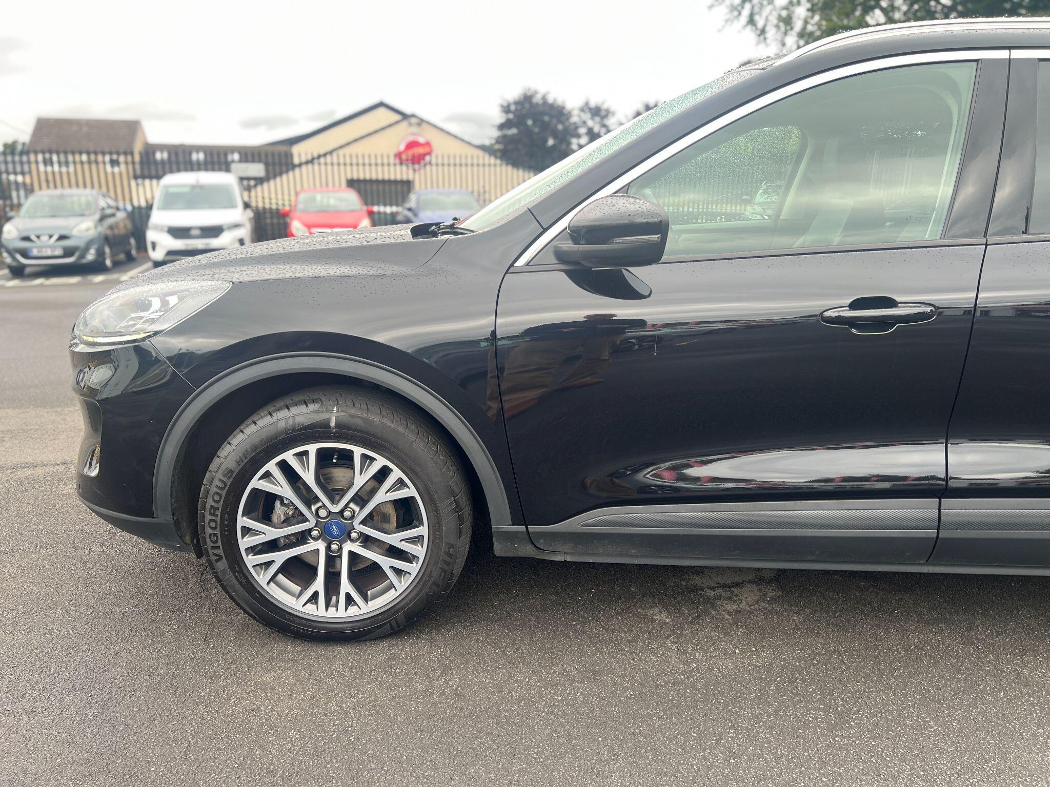 Ford Kuga view 10