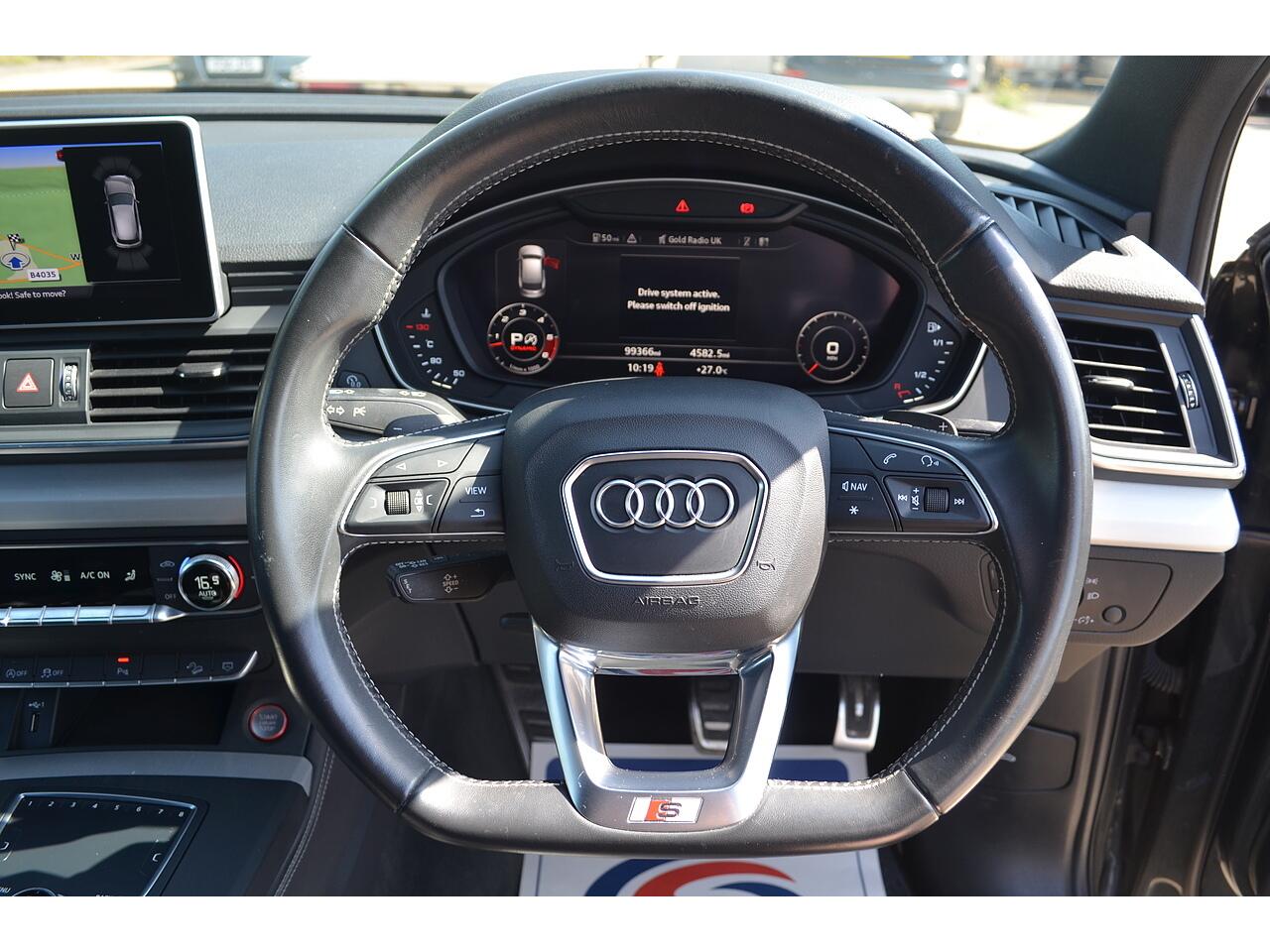 Audi SQ5 view 15