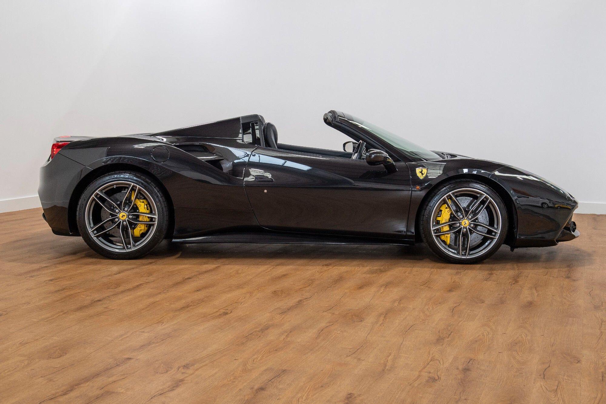 Ferrari 488 view 3