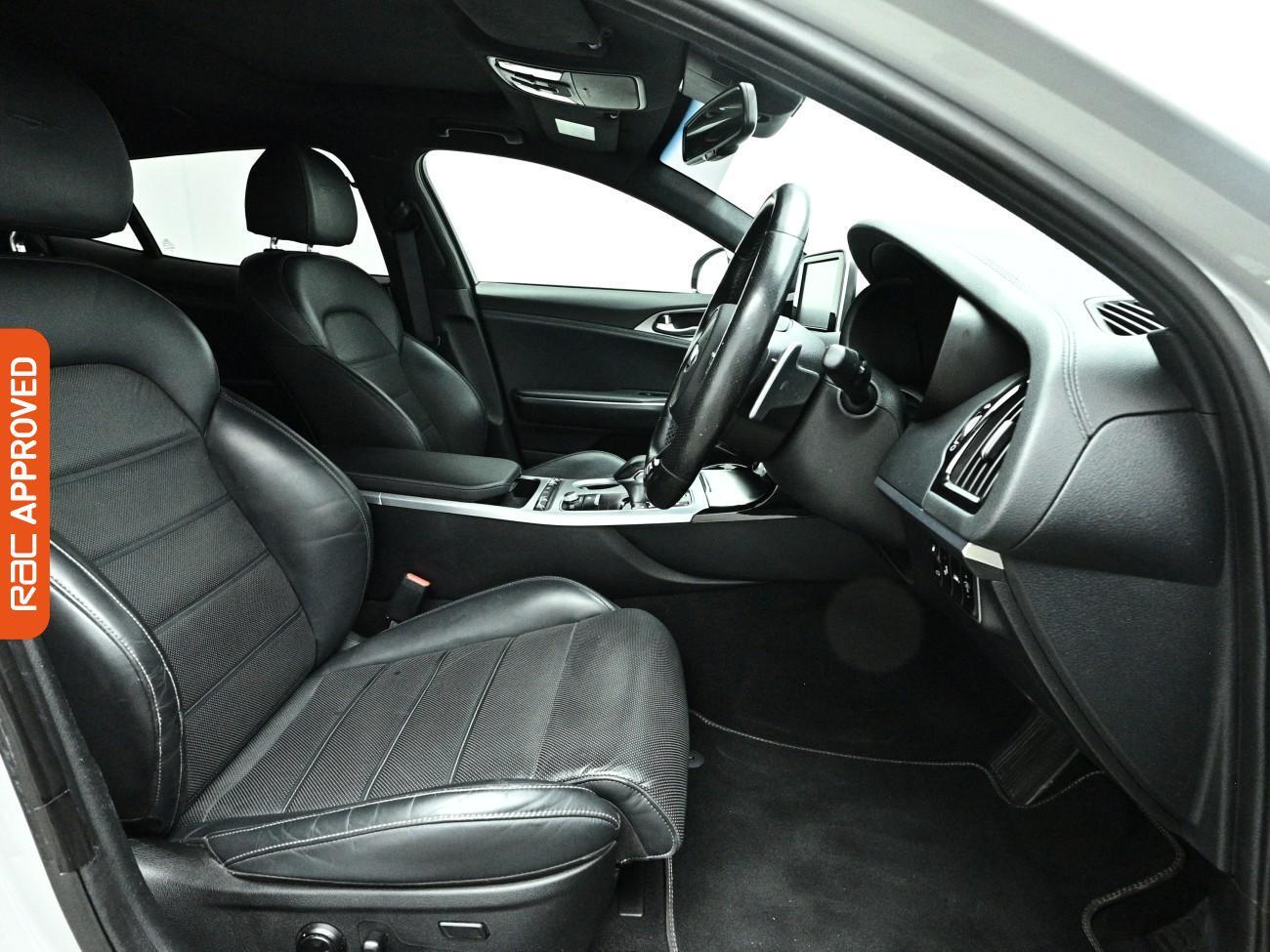Kia Stinger view 12