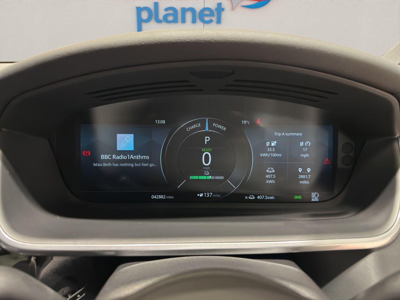 Jaguar I-Pace view 18