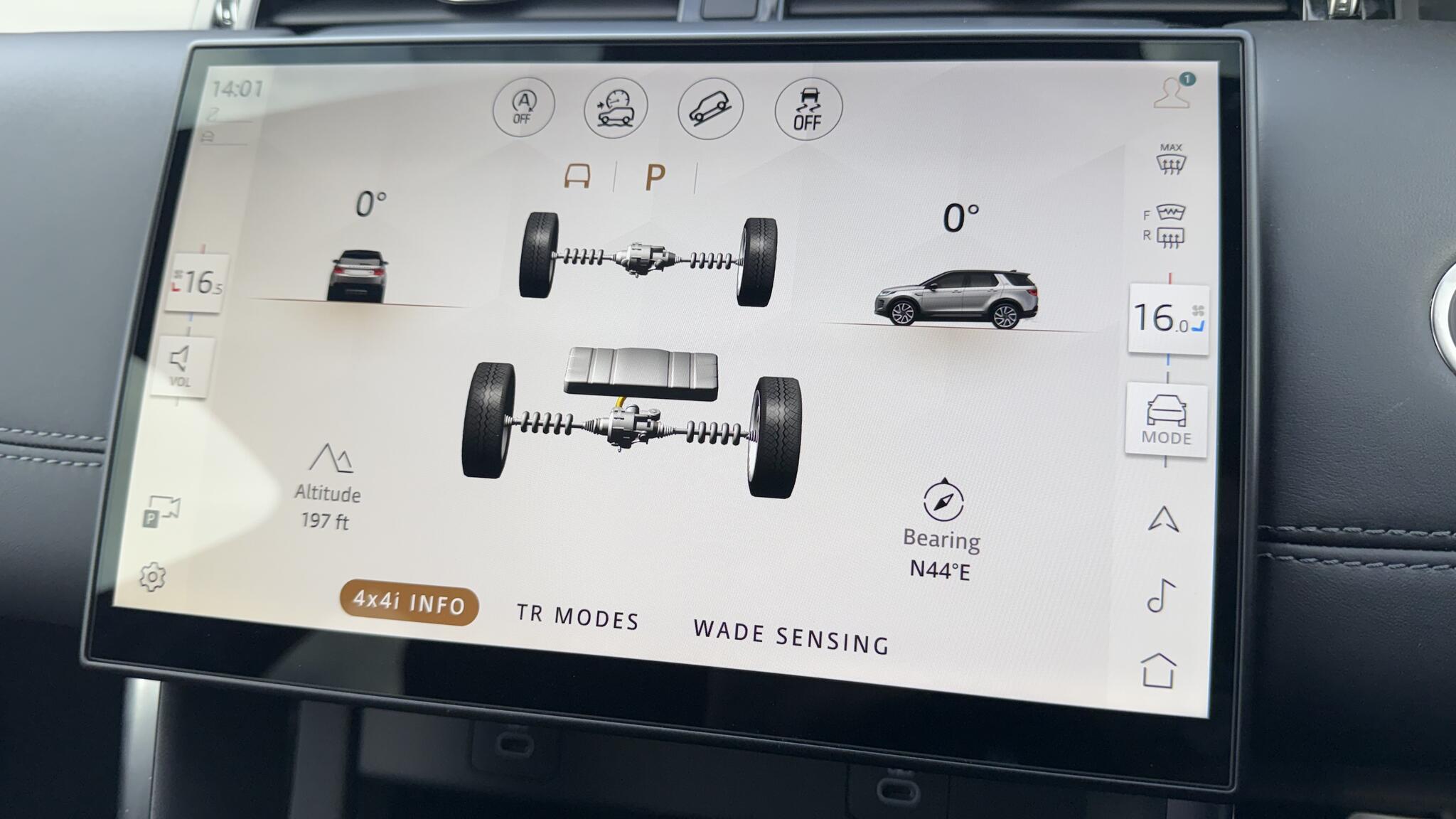 Land Rover Discovery Sport view 42
