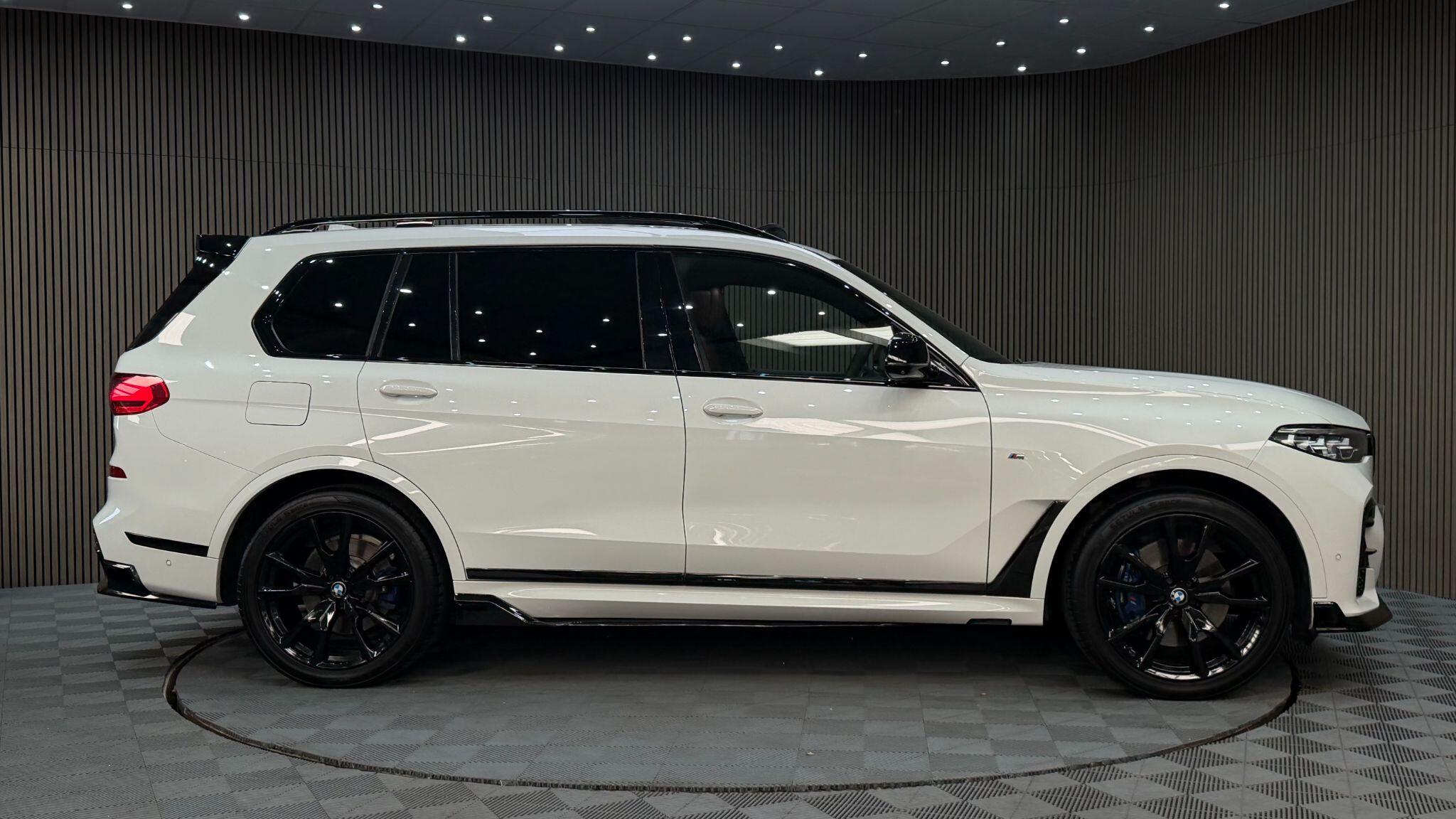 BMW X7 view 40