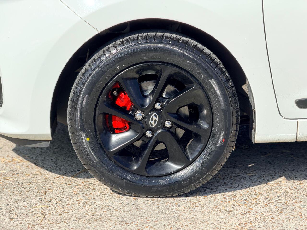 Hyundai I10 view 10