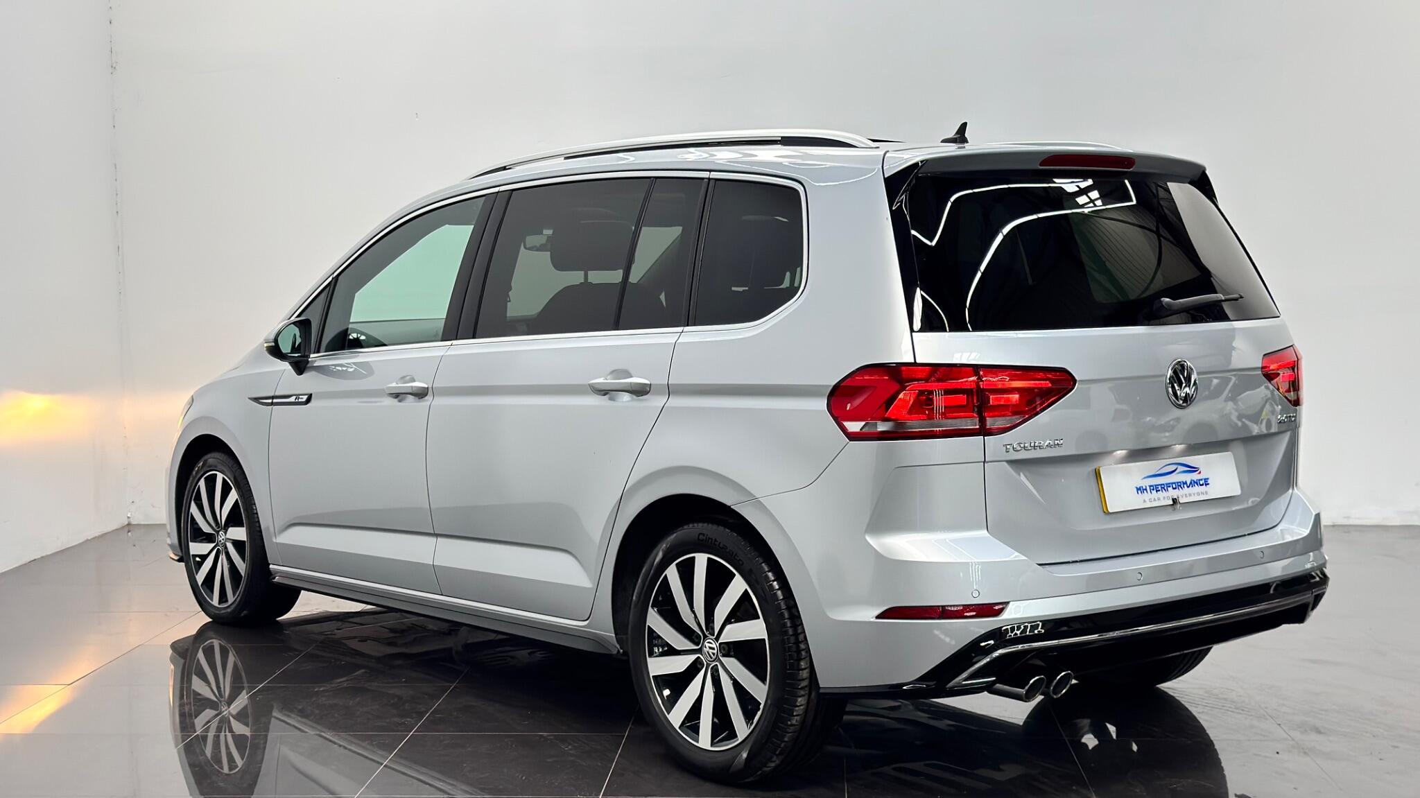Volkswagen Touran view 50