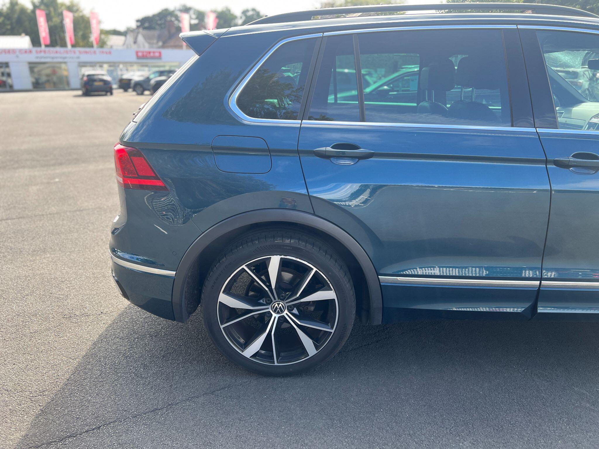 Volkswagen Tiguan view 31