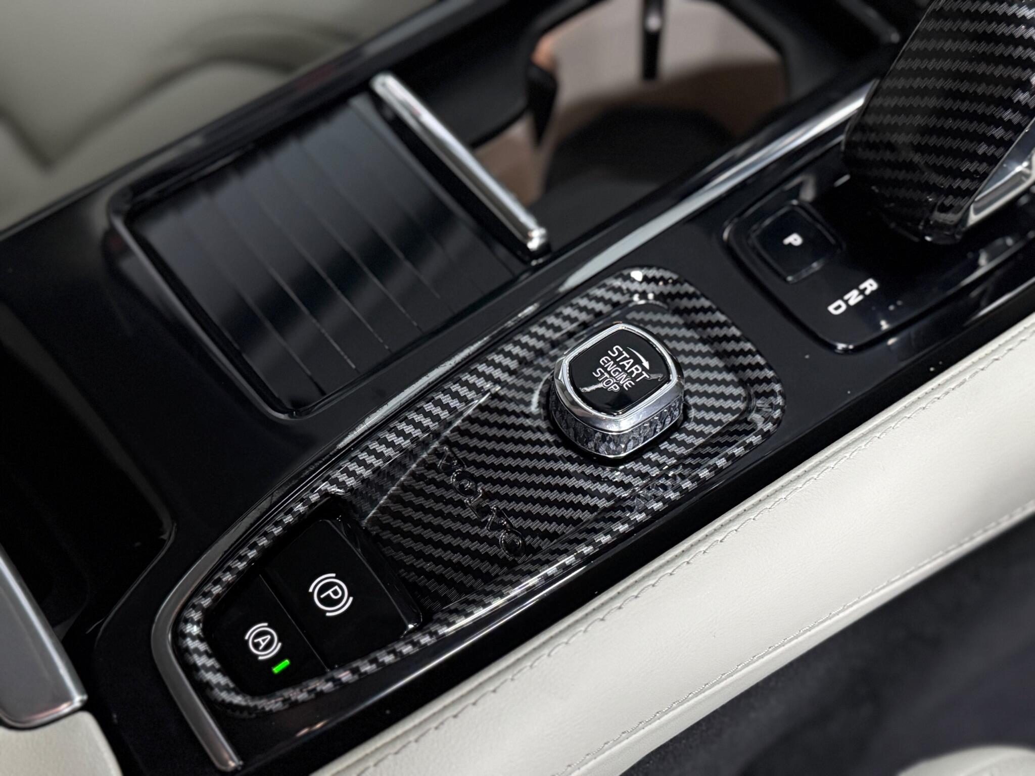 Volvo S90 view 22