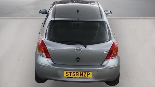 Toyota Yaris view 8