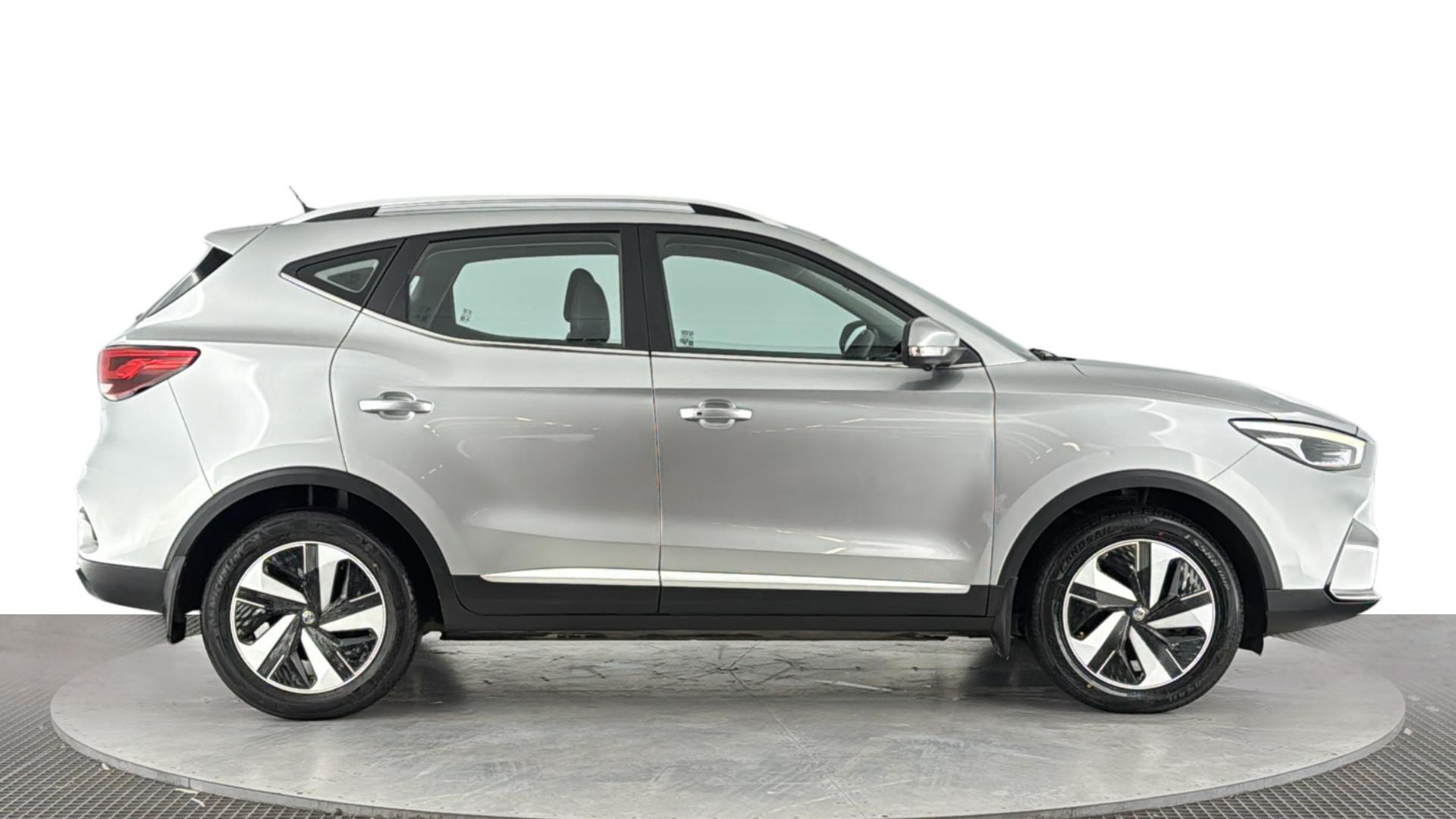 MG ZS view 3