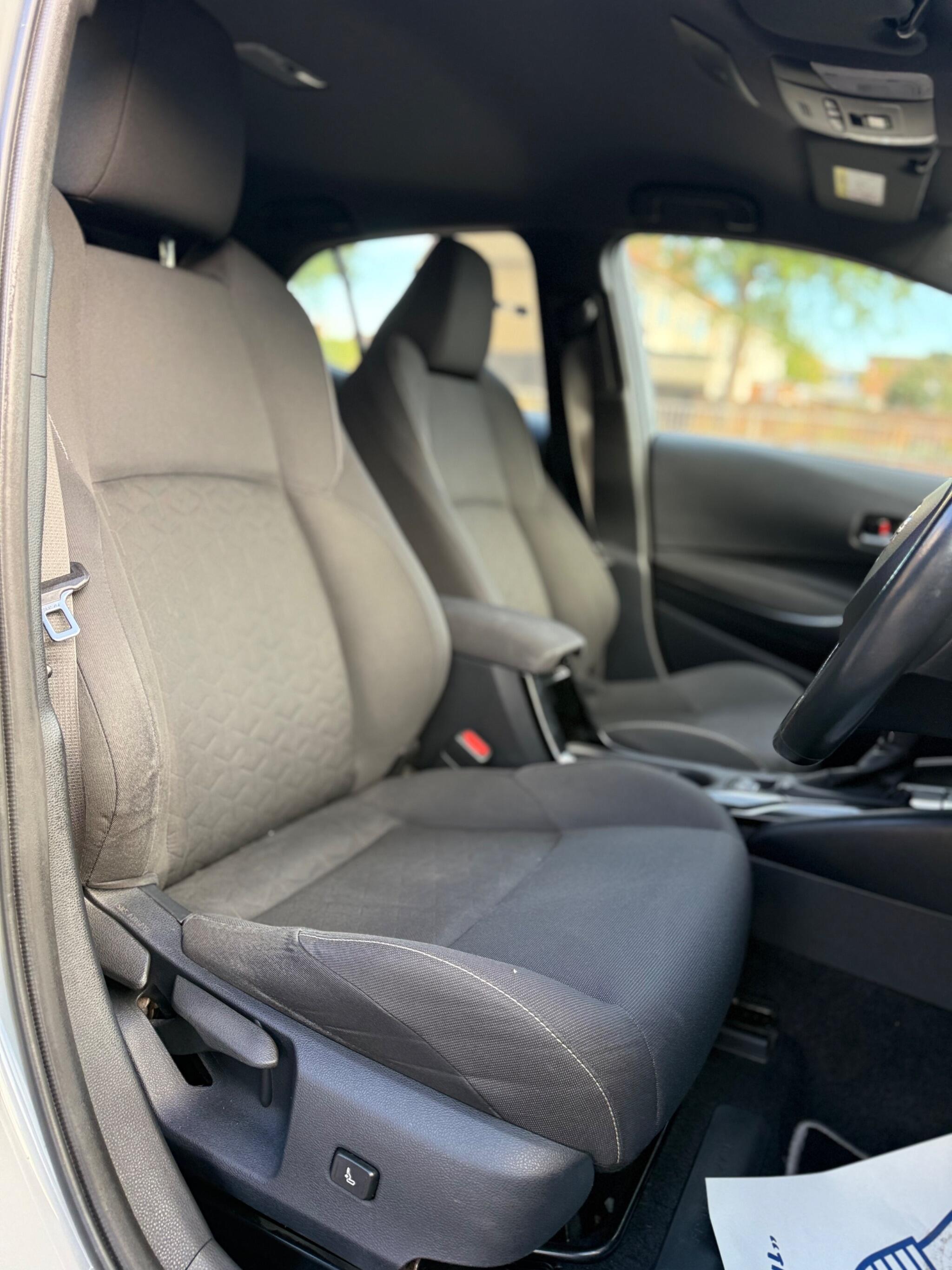 Toyota Corolla view 18